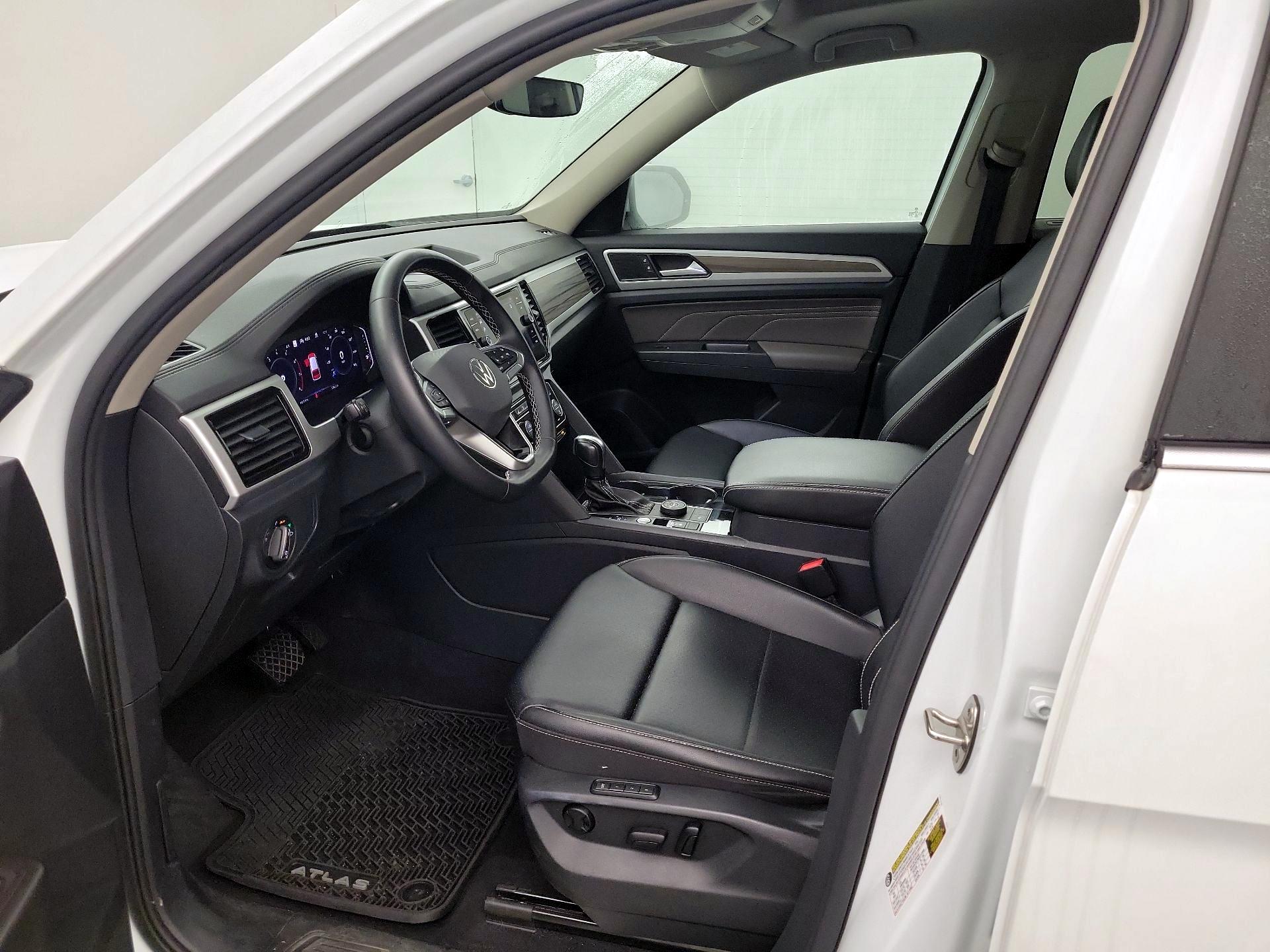 Thumbnail: 2023 Volkswagen Atlas - 11
