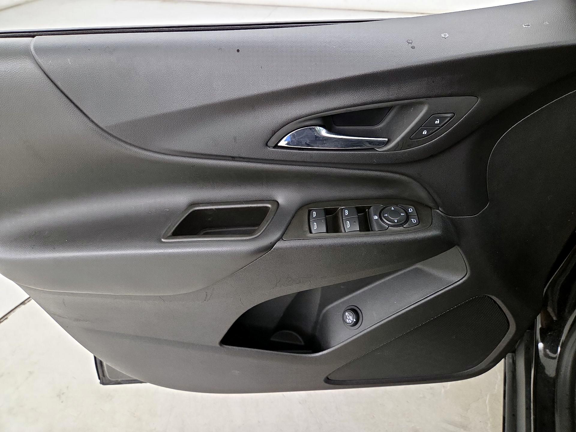Thumbnail: 2023 Chevrolet Equinox - 12