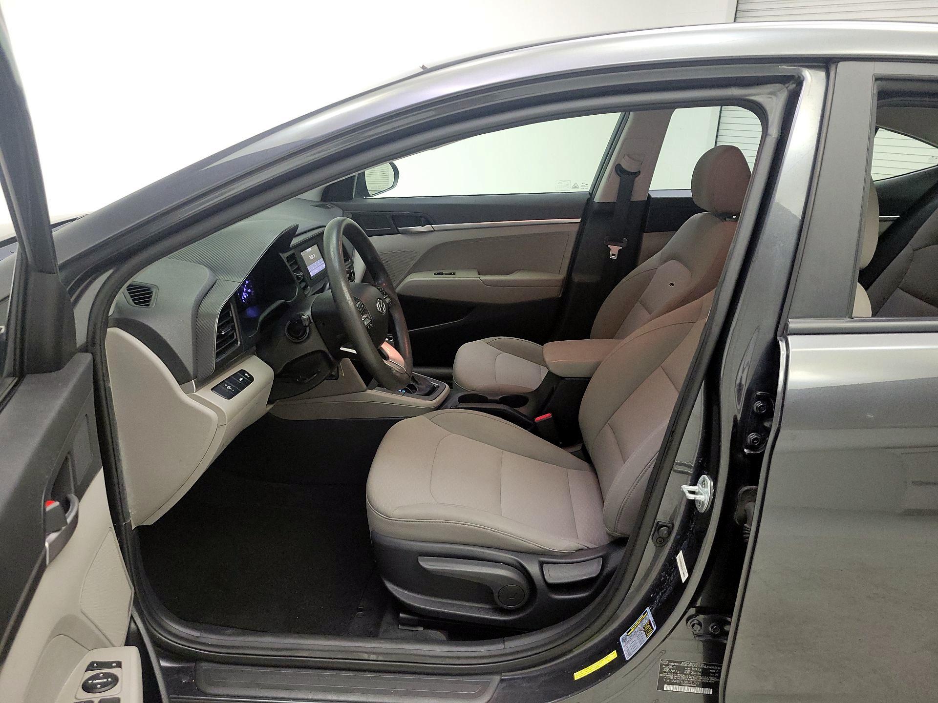 Thumbnail: 2020 Hyundai Elantra - 11