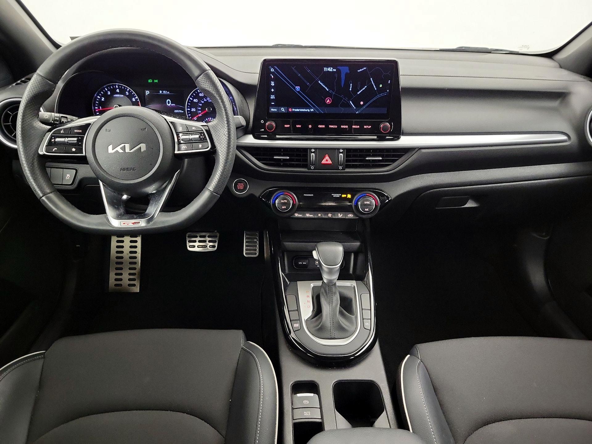 Thumbnail: 2023 Kia Forte - 9