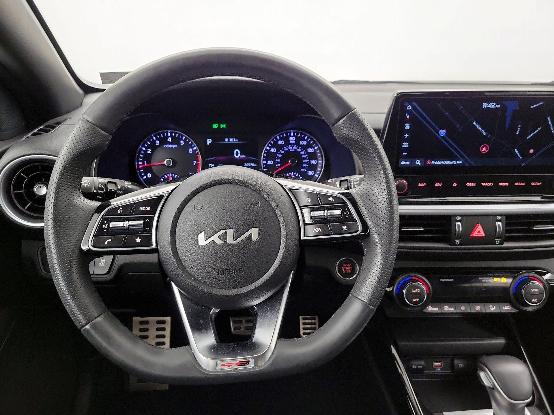 Thumbnail: 2023 Kia Forte - 10