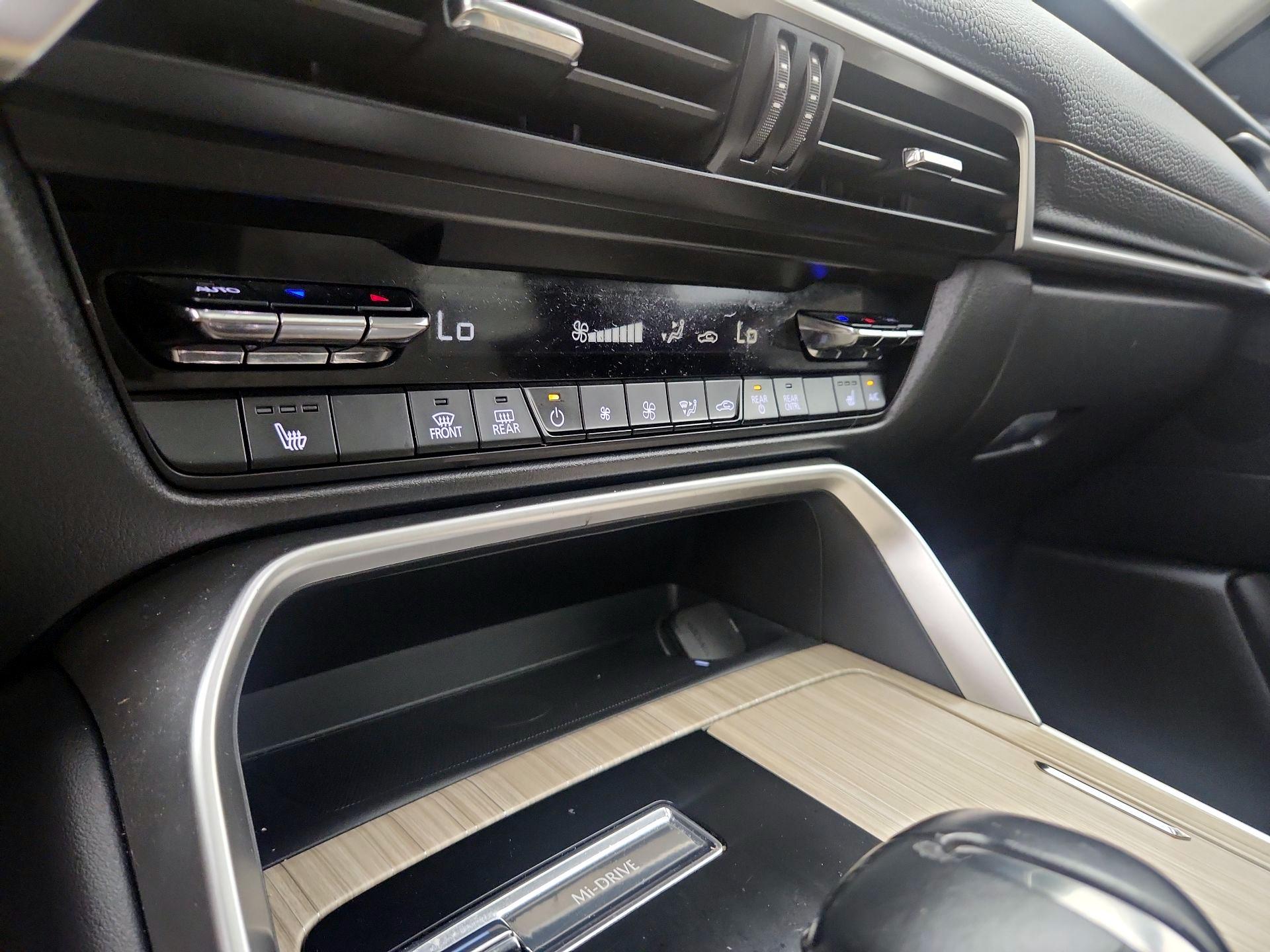 Thumbnail: 2024 Mazda CX-90 - 16