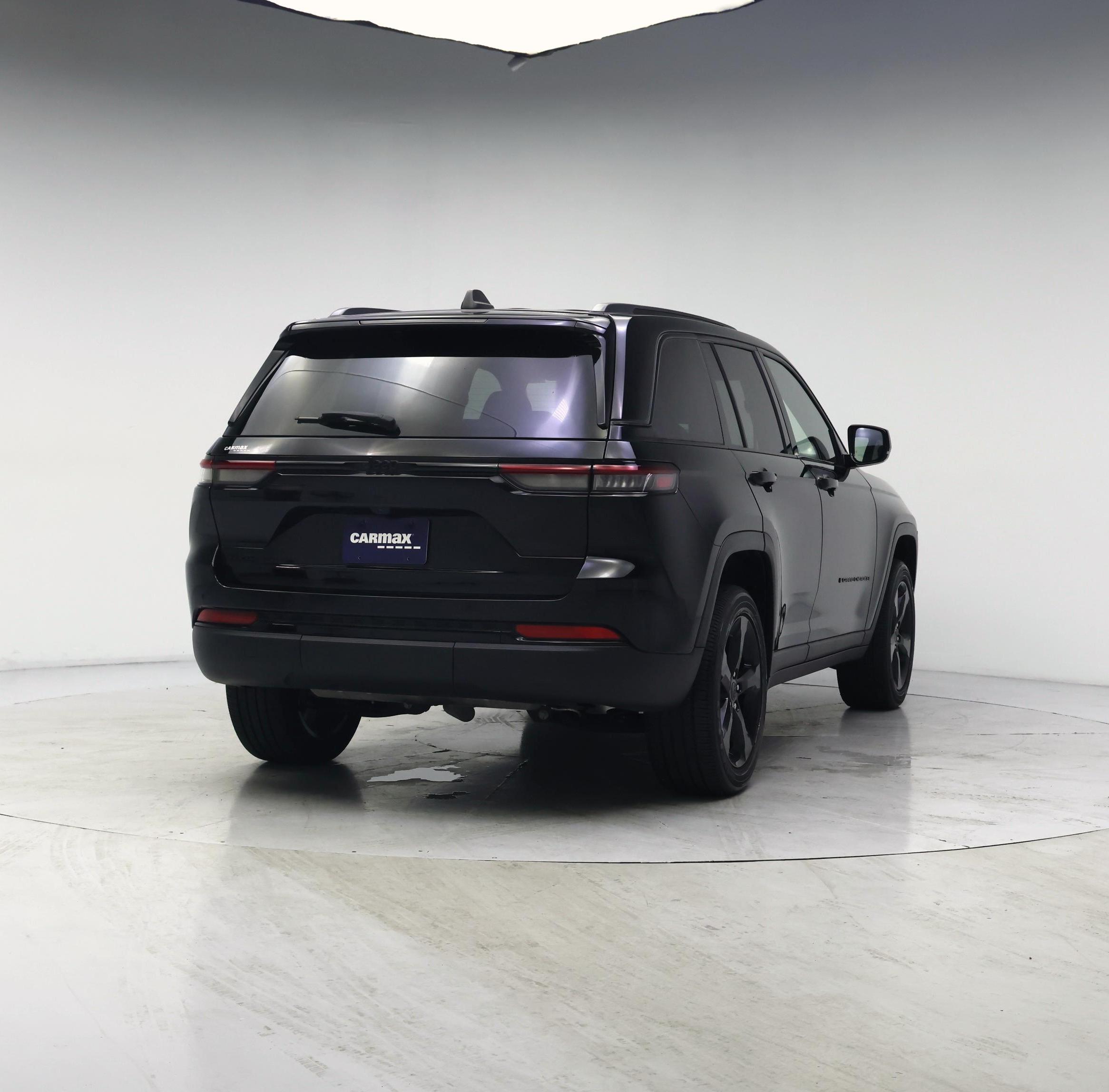 Thumbnail: 2023 Jeep Grand Cherokee - 8