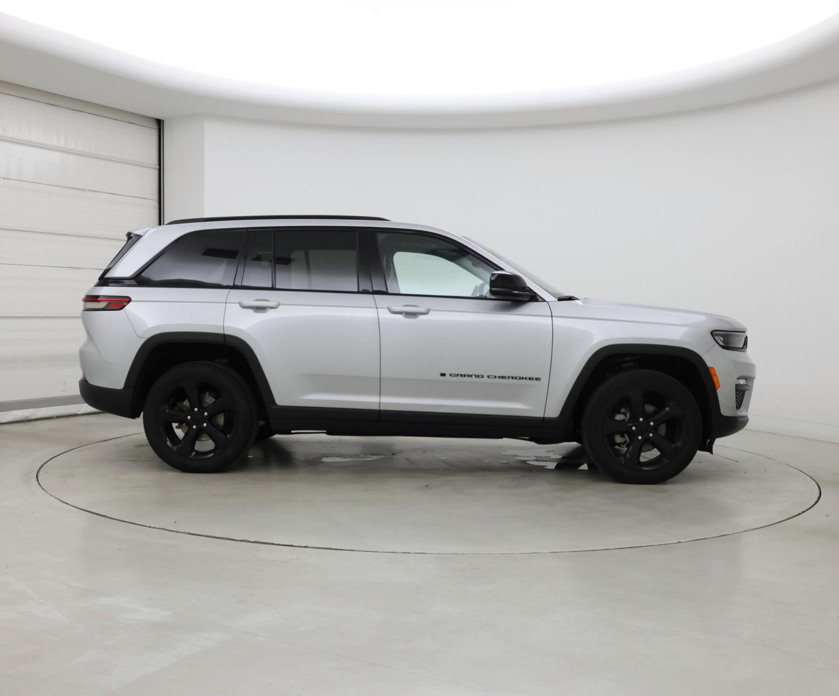 Thumbnail: 2023 Jeep Grand Cherokee - 7