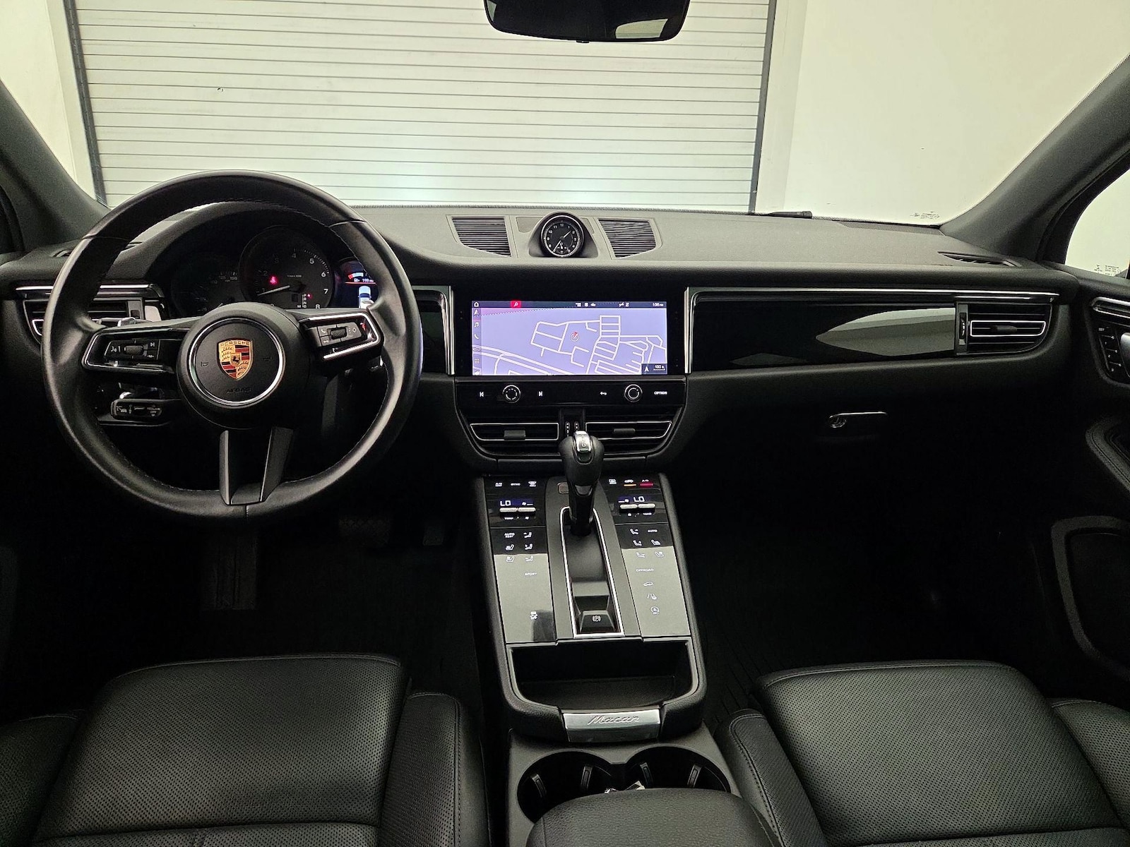 2022 Porsche Macan Base - Photo 10