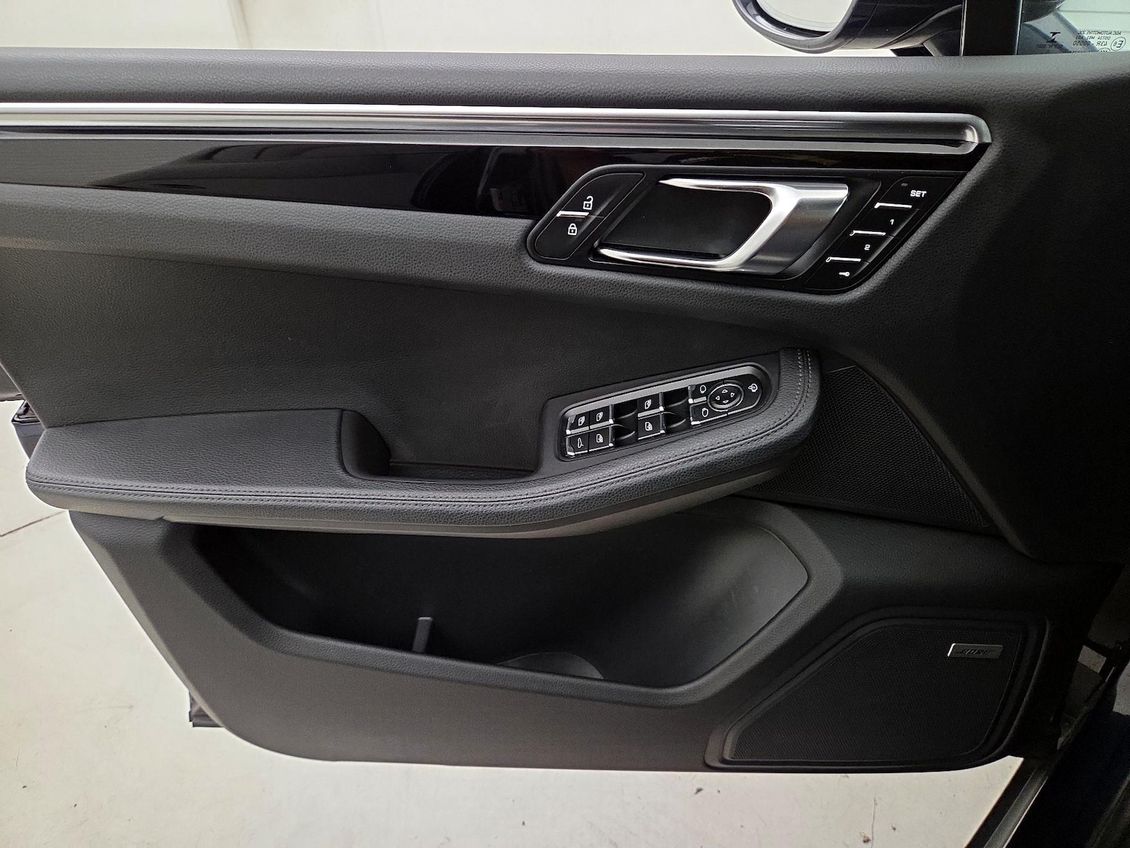 2022 Porsche Macan Base - Photo 13