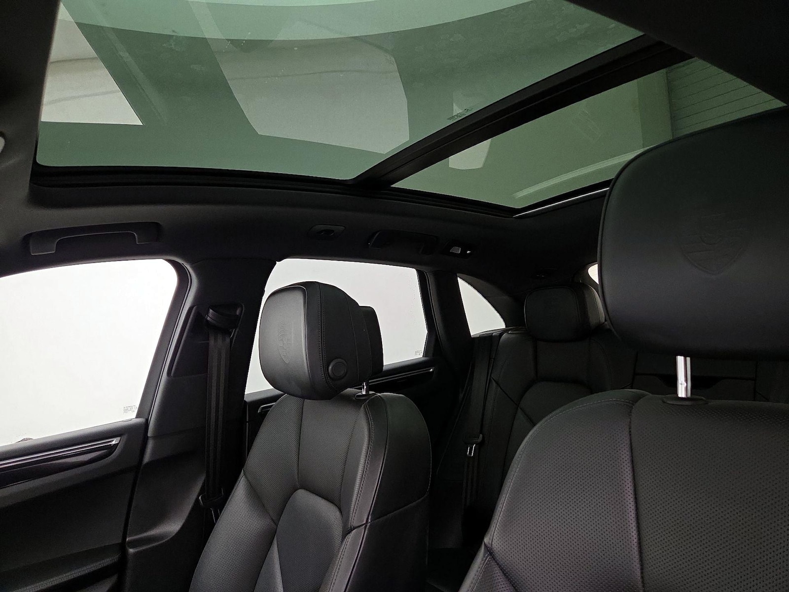 2022 Porsche Macan Base - Photo 20