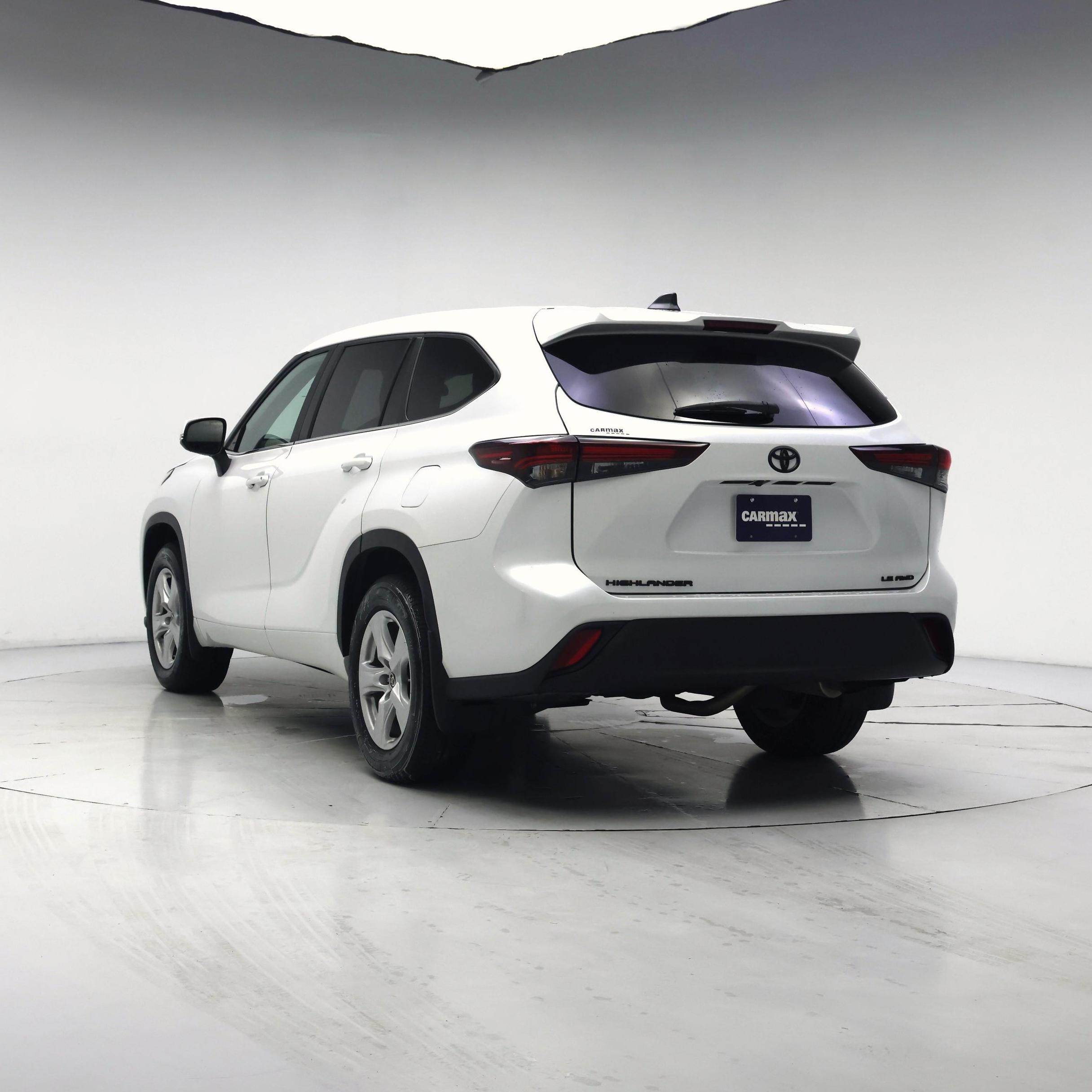 Thumbnail: 2024 Toyota Highlander - 2