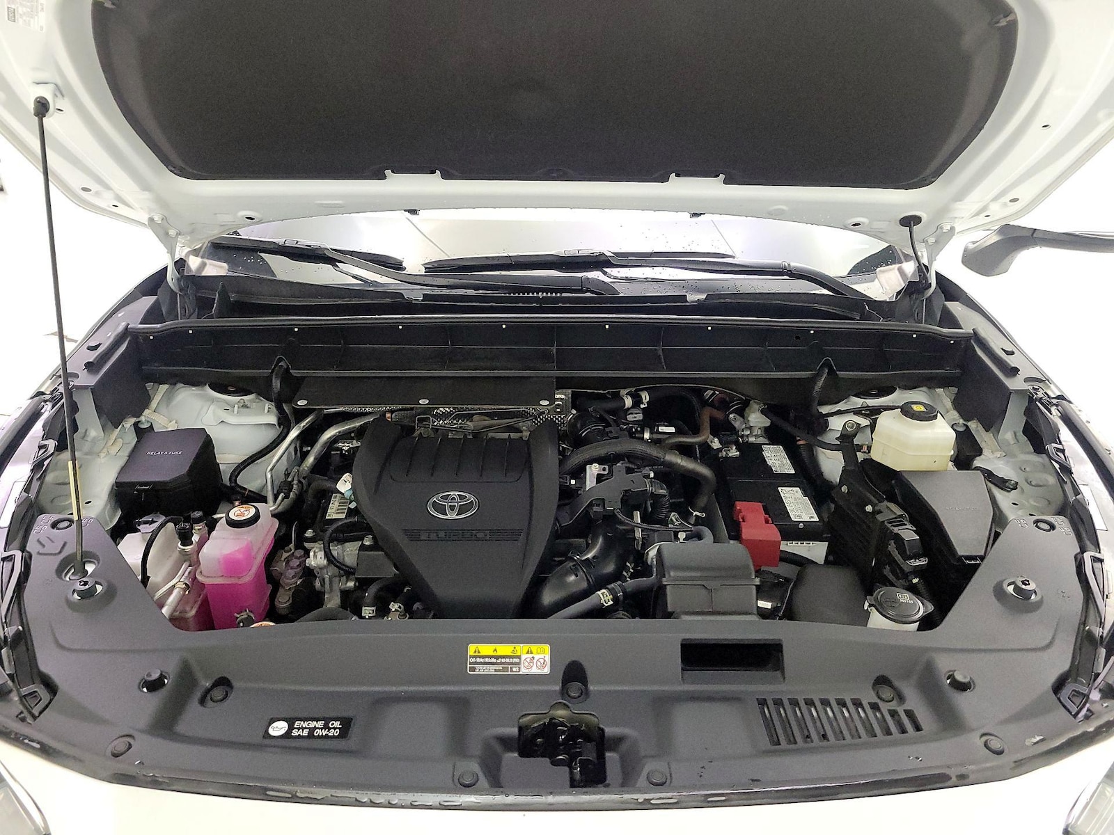 2024 Toyota Highlander LE - Photo 22