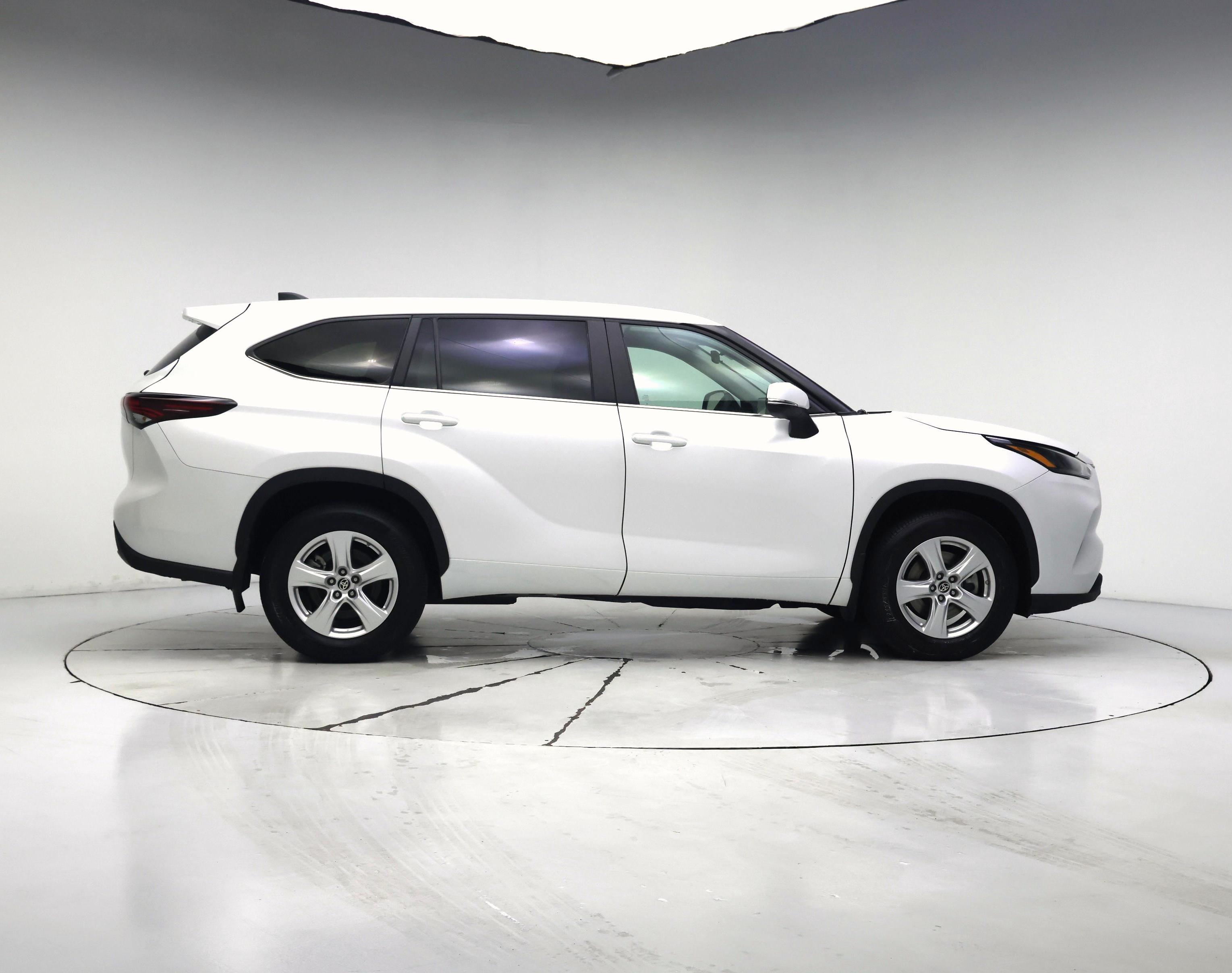 Thumbnail: 2024 Toyota Highlander - 7
