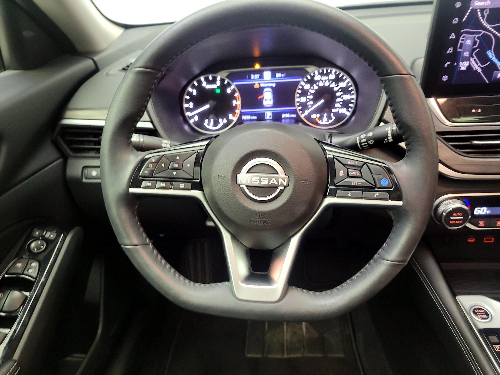 2024 Nissan Altima SL - Photo 11