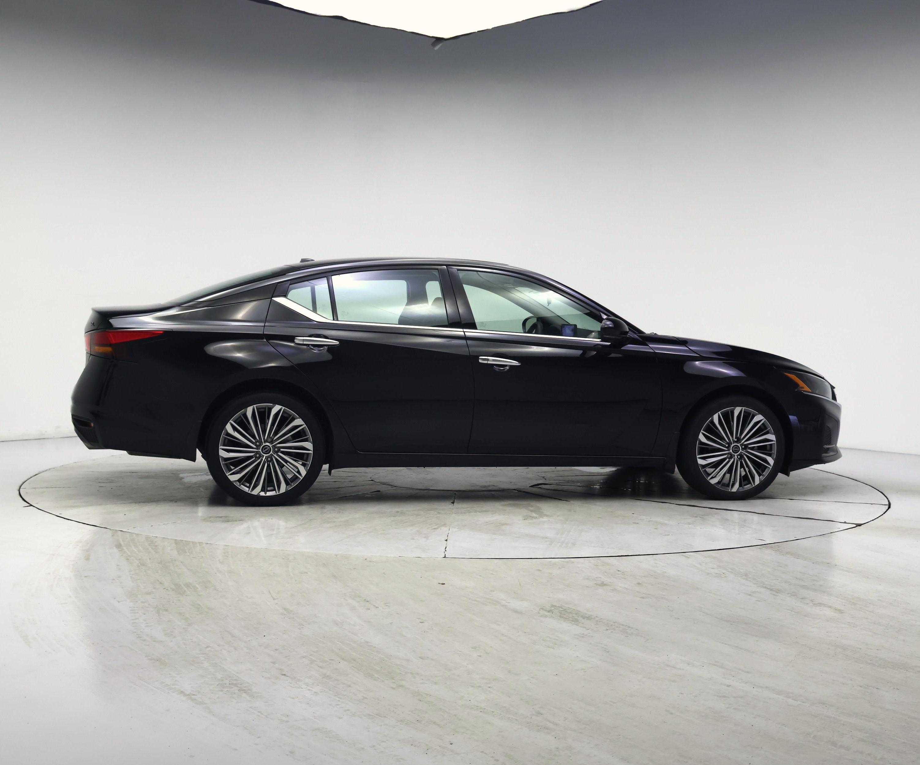 Thumbnail: 2024 Nissan Altima - 7