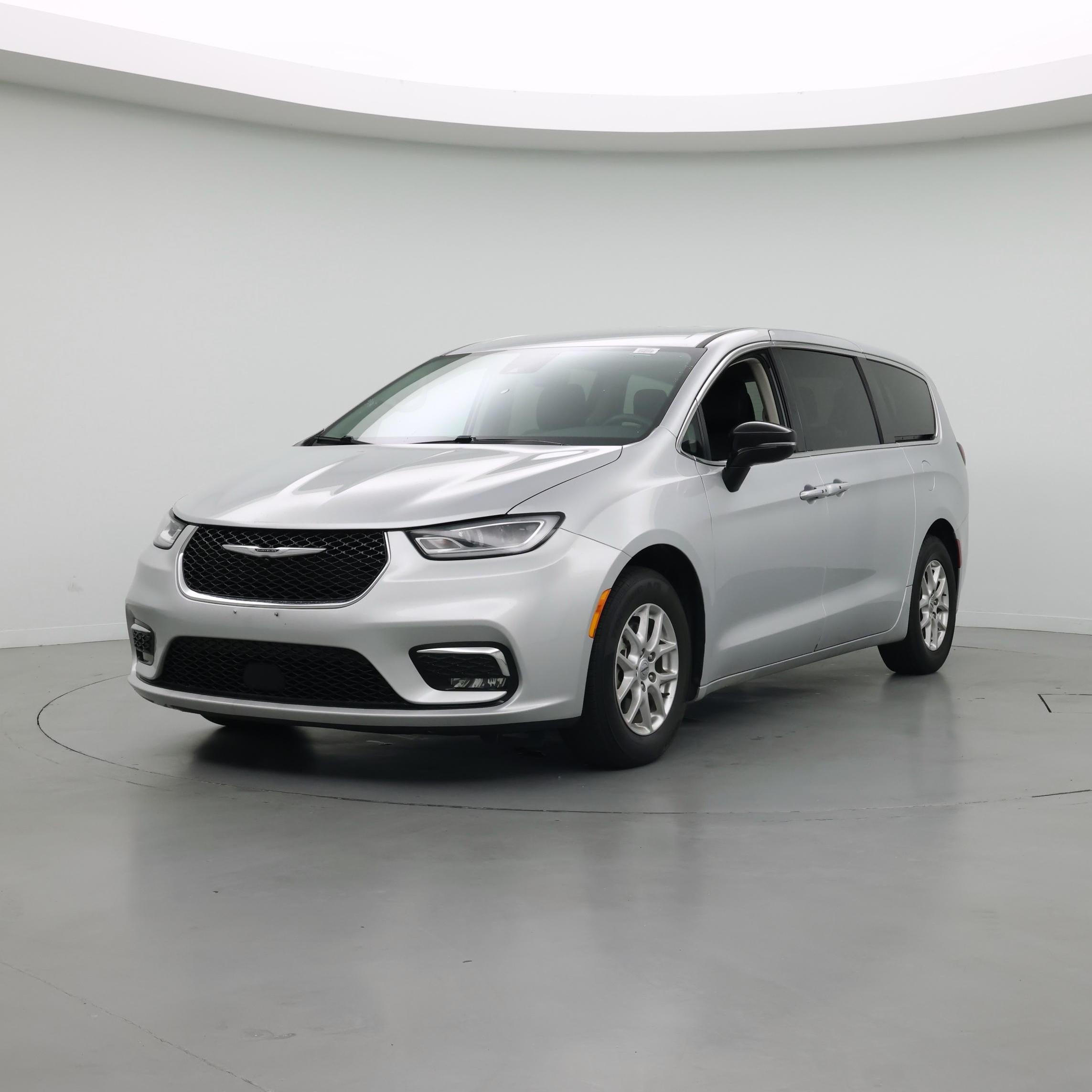 Thumbnail: 2024 Chrysler Pacifica - 4