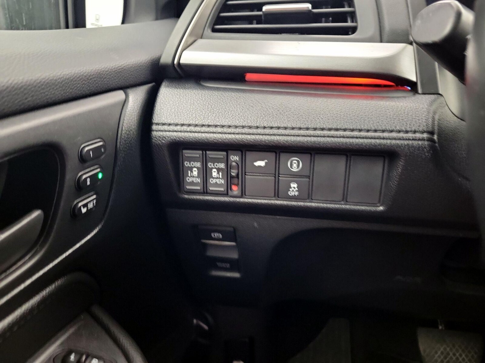 2023 Honda Odyssey SPORT - Photo 14