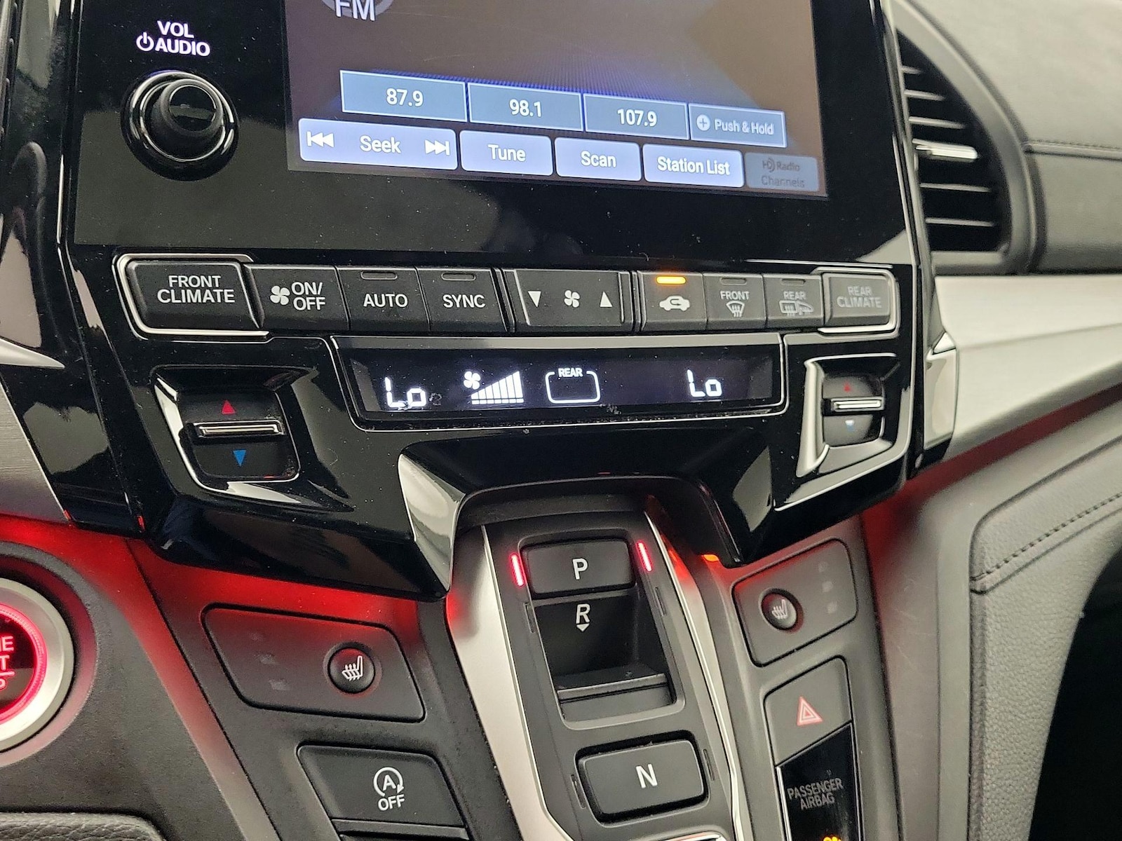2023 Honda Odyssey SPORT - Photo 17