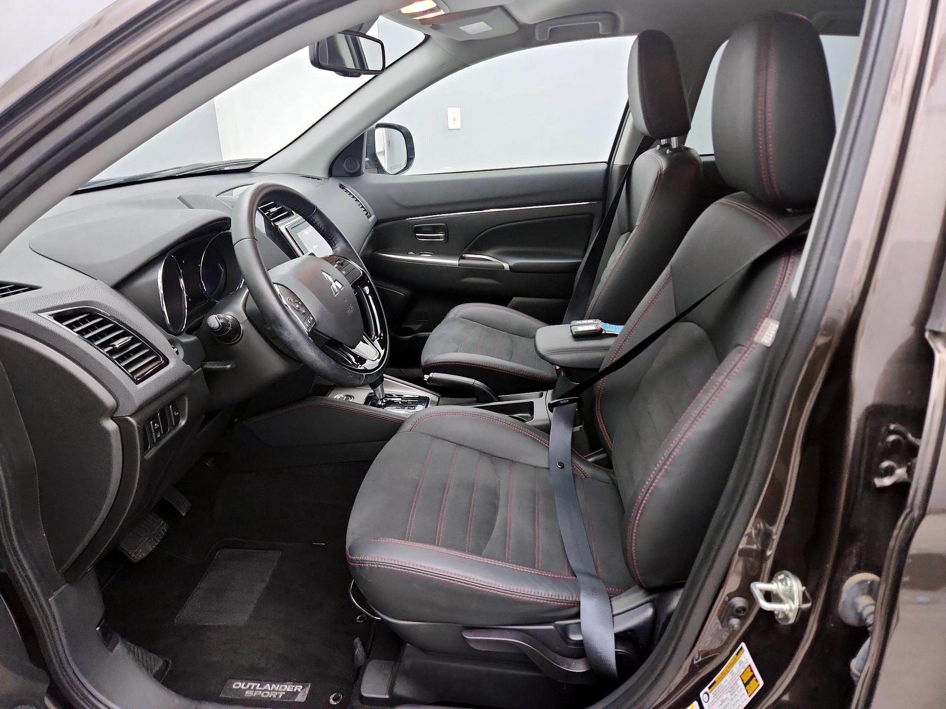 Thumbnail: 2023 Mitsubishi Outlander Sport - 11