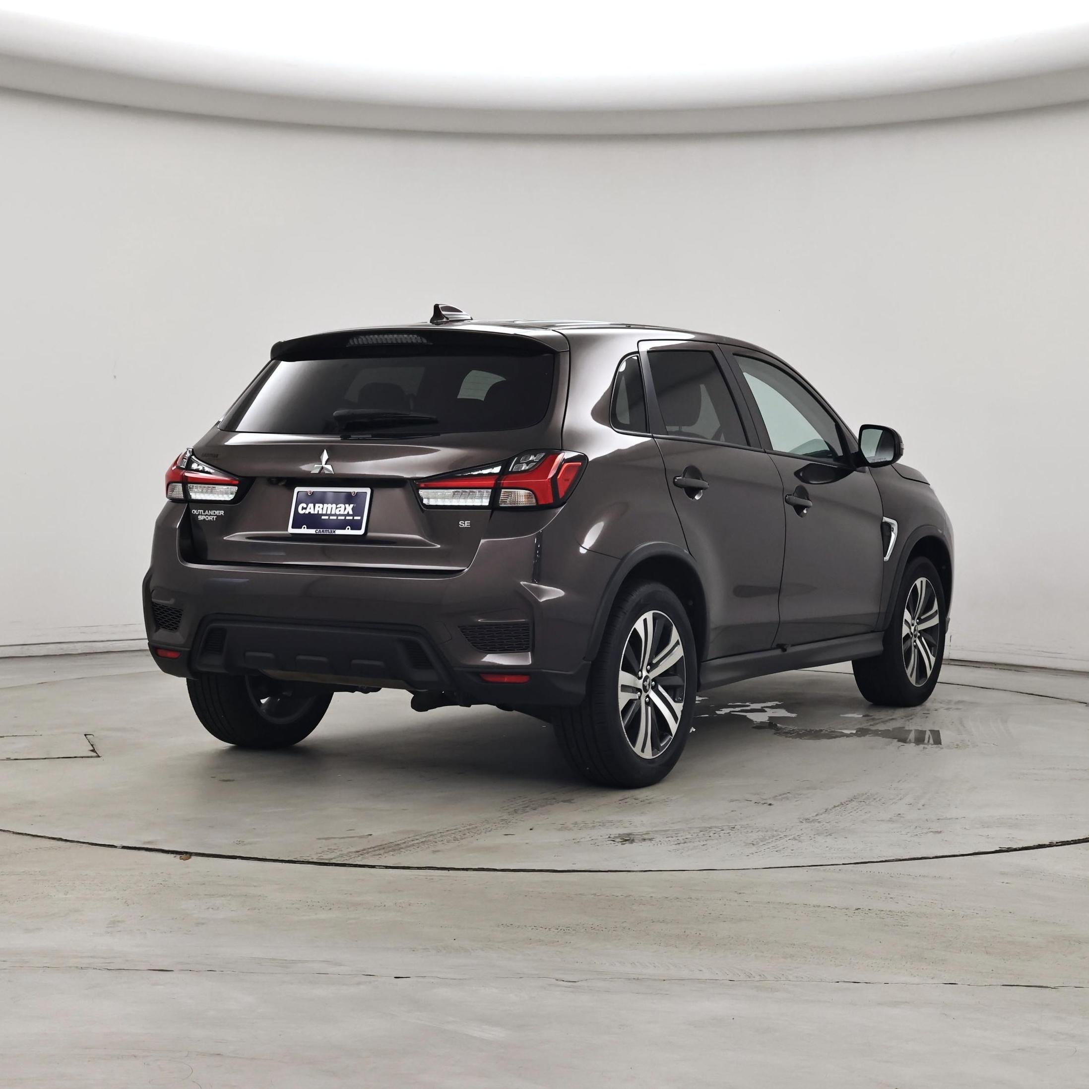 Thumbnail: 2023 Mitsubishi Outlander Sport - 8