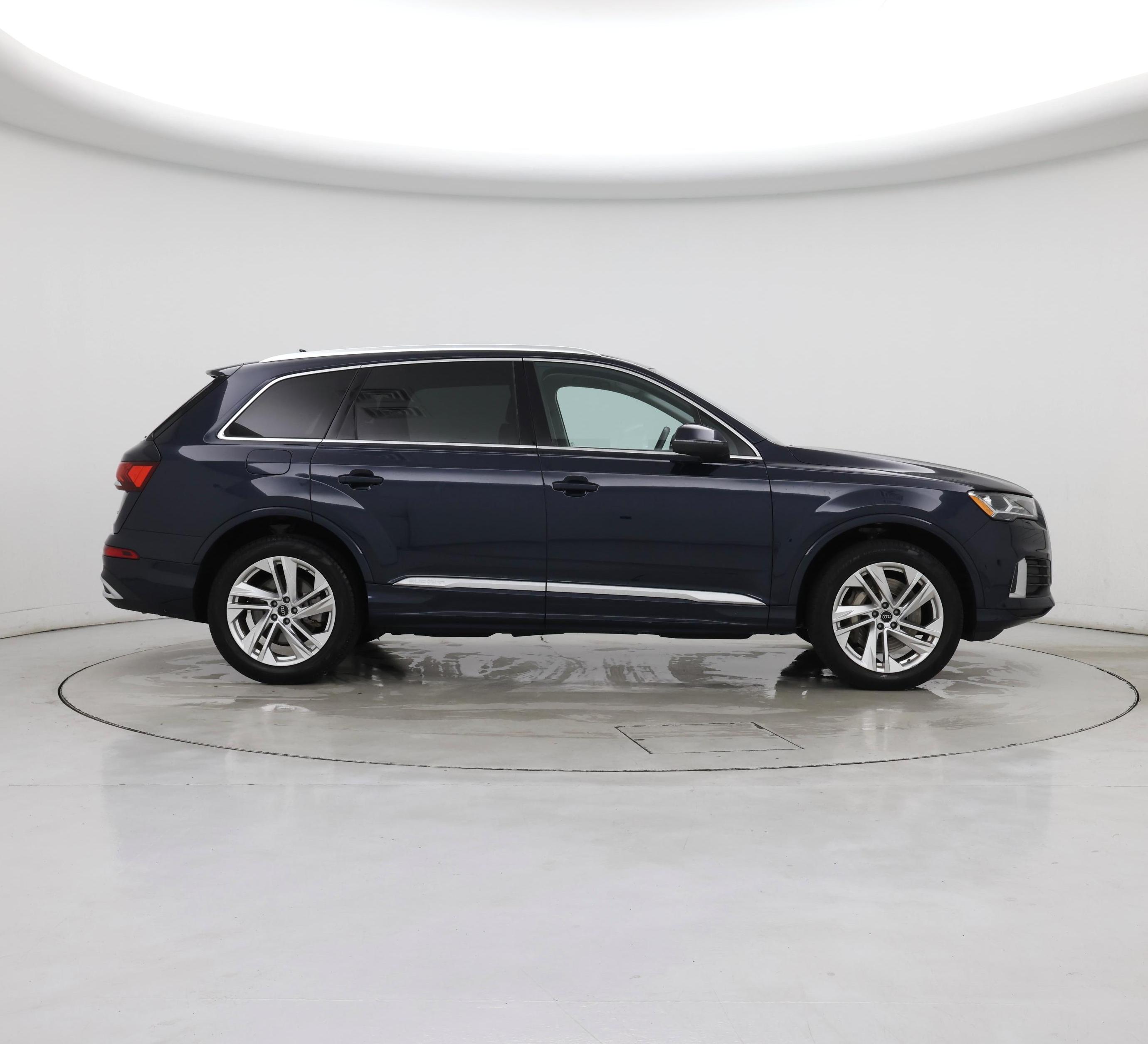 Thumbnail: 2023 Audi Q7 - 7