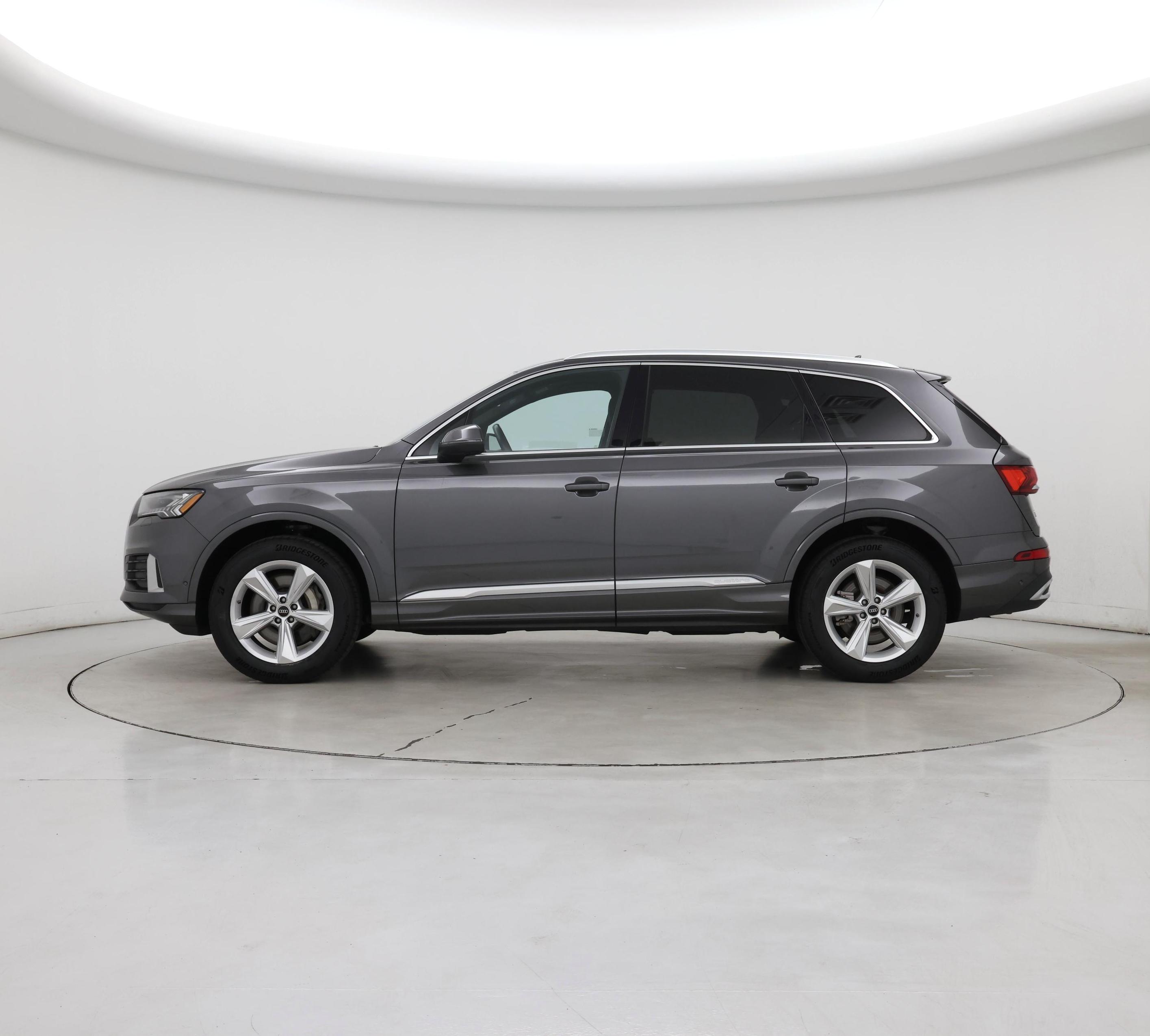 Thumbnail: 2023 Audi Q7 - 3