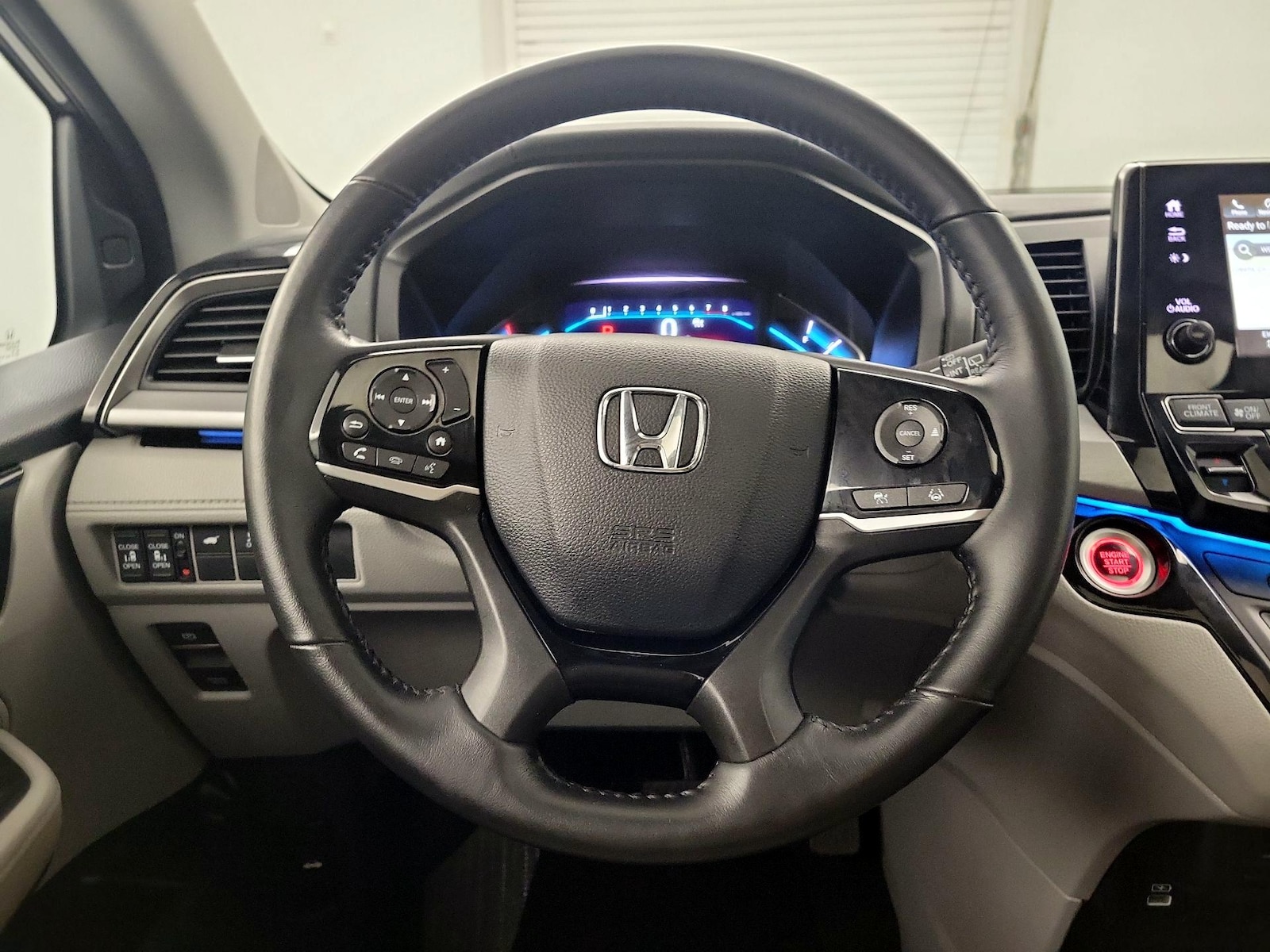 2024 Honda Odyssey Touring - Photo 11