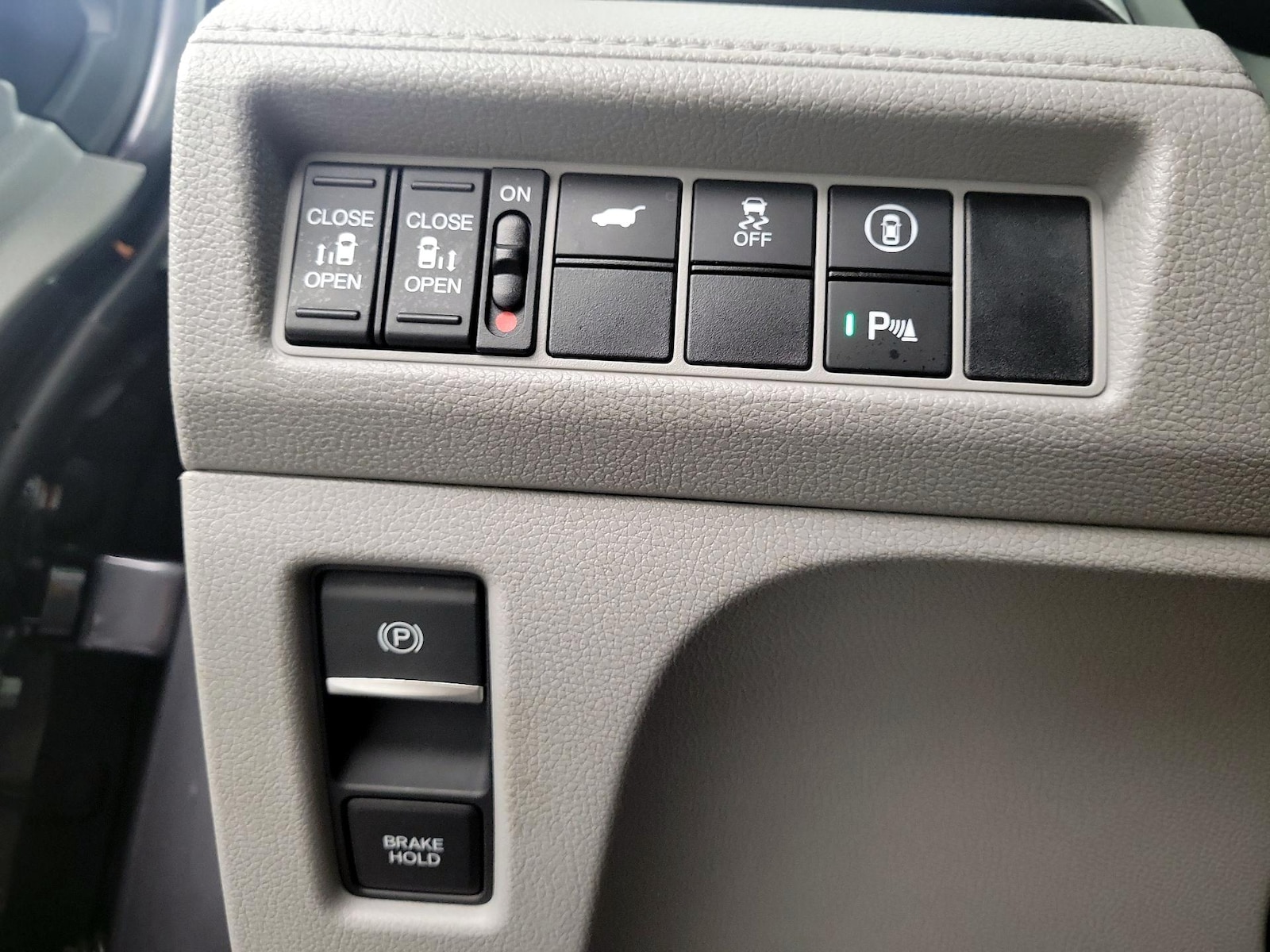 2024 Honda Odyssey Touring - Photo 14