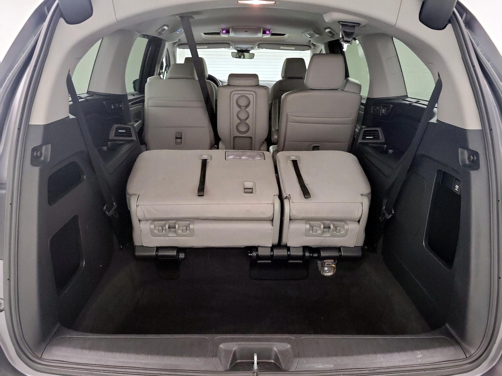 2024 Honda Odyssey Touring - Photo 25