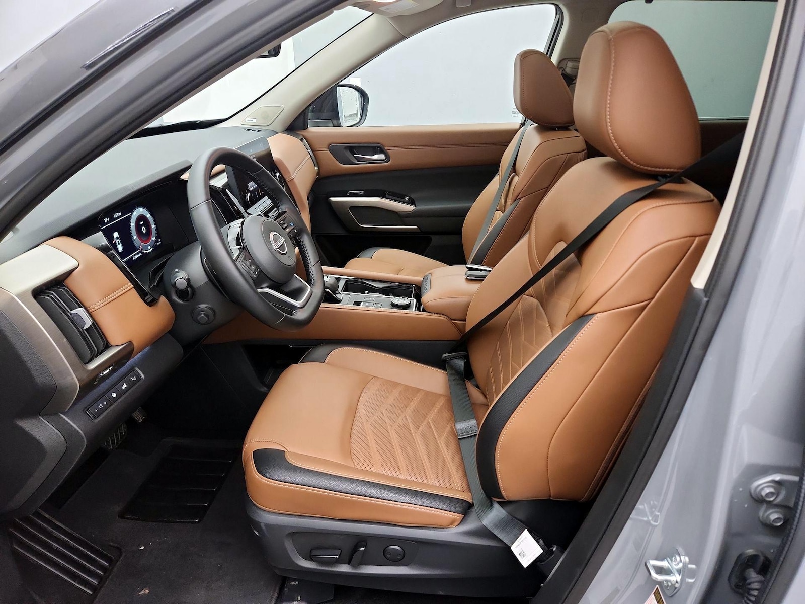 2025 Nissan Pathfinder Platinum - Photo 12