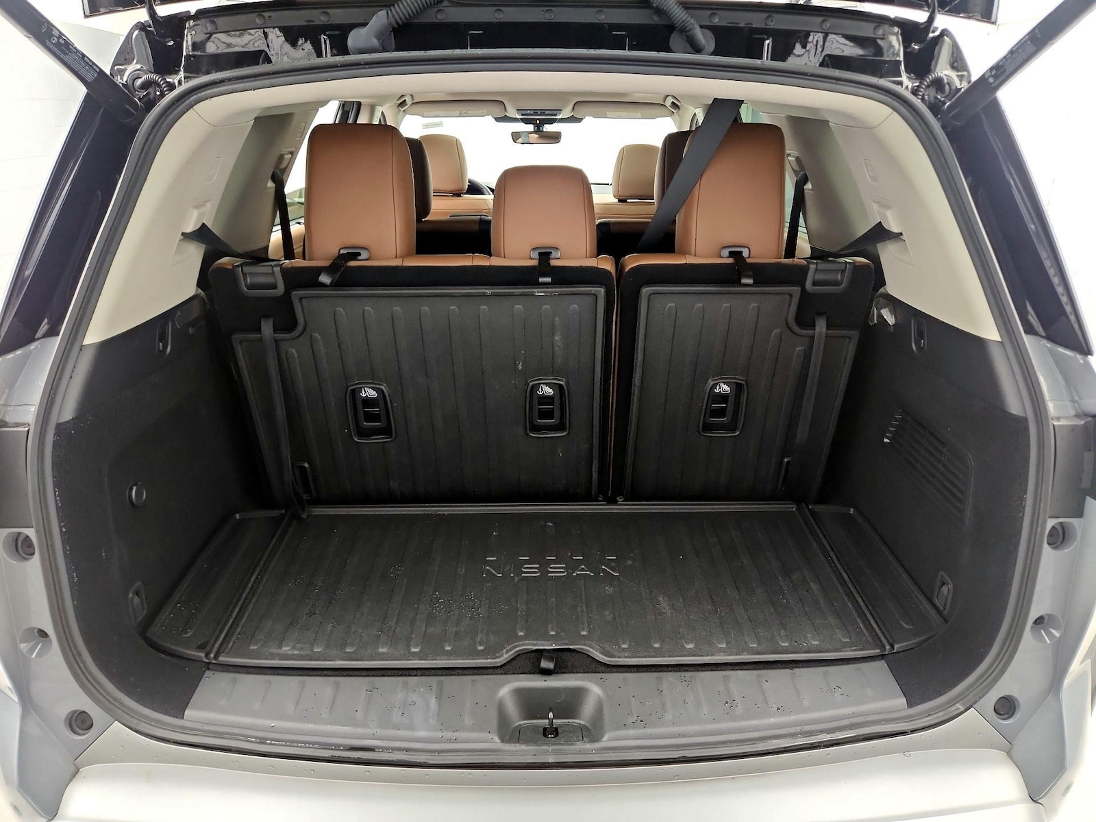 2025 Nissan Pathfinder Platinum - Photo 22