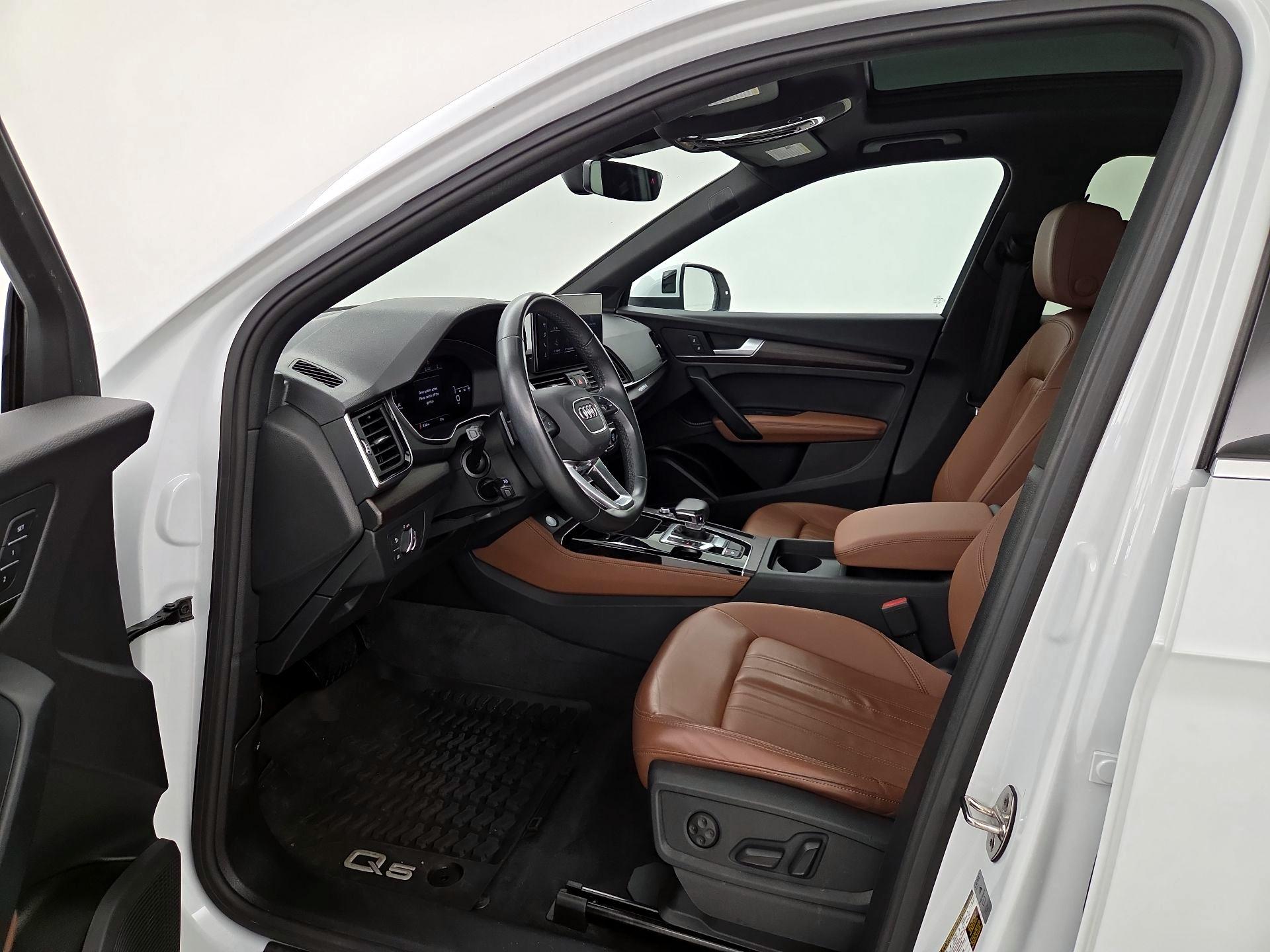 Thumbnail: 2023 Audi Q5 - 11