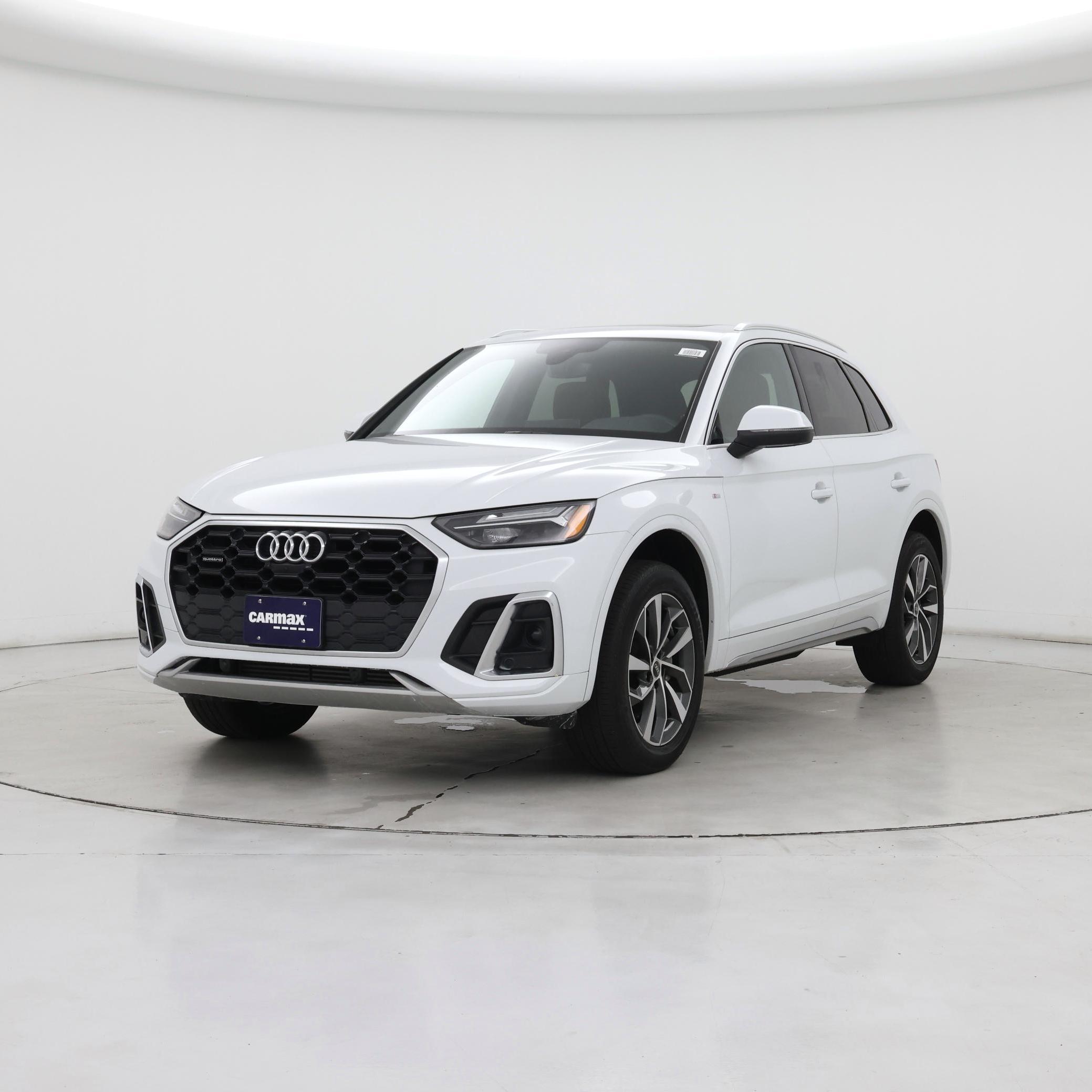 Thumbnail: 2023 Audi Q5 - 4