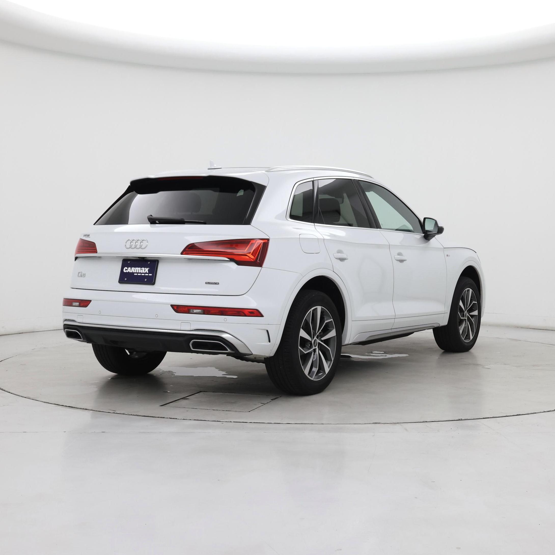 Thumbnail: 2023 Audi Q5 - 8