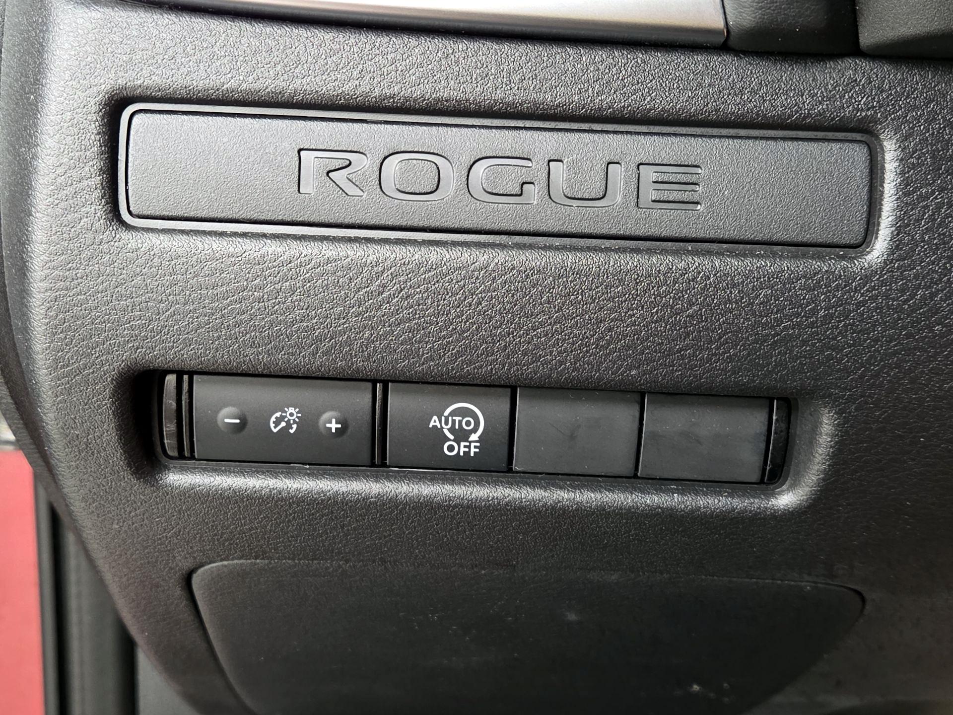 Thumbnail: 2023 Nissan Rogue - 13