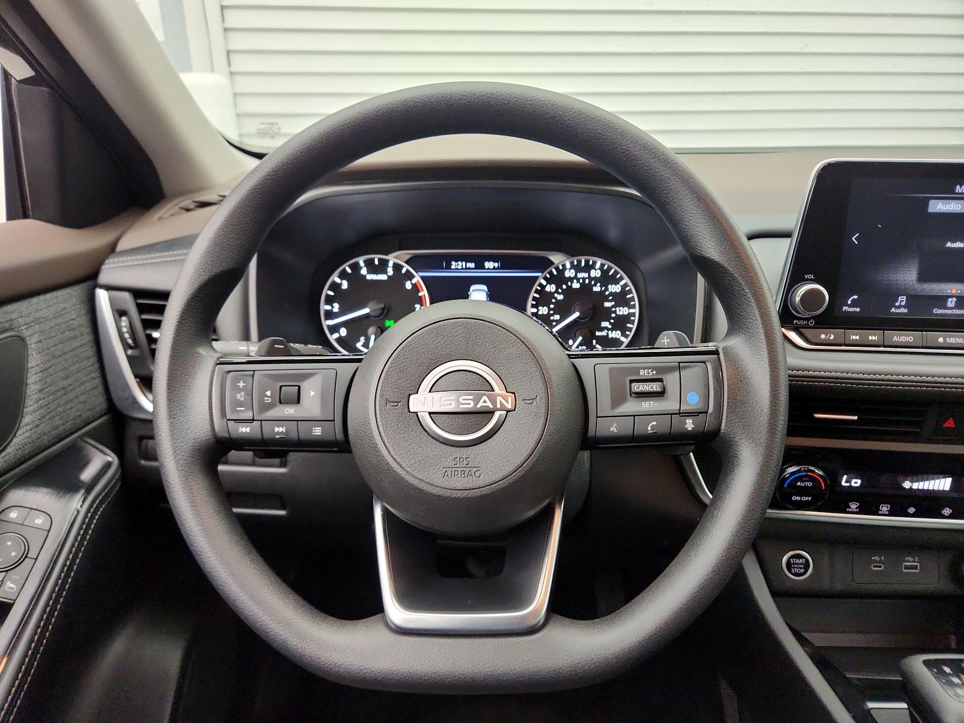 Thumbnail: 2023 Nissan Rogue - 10