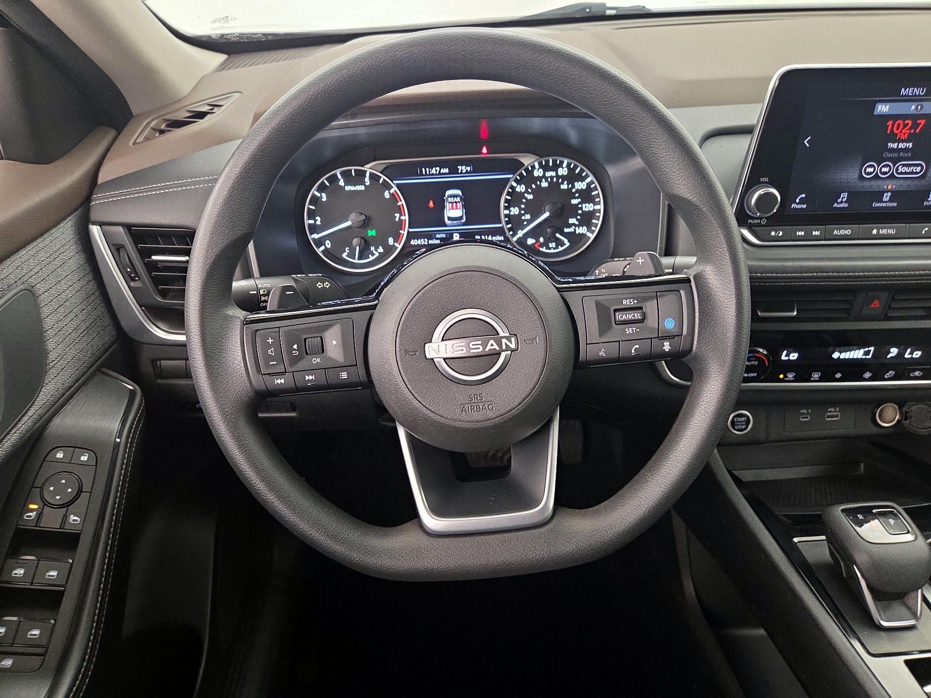 Thumbnail: 2023 Nissan Rogue - 10
