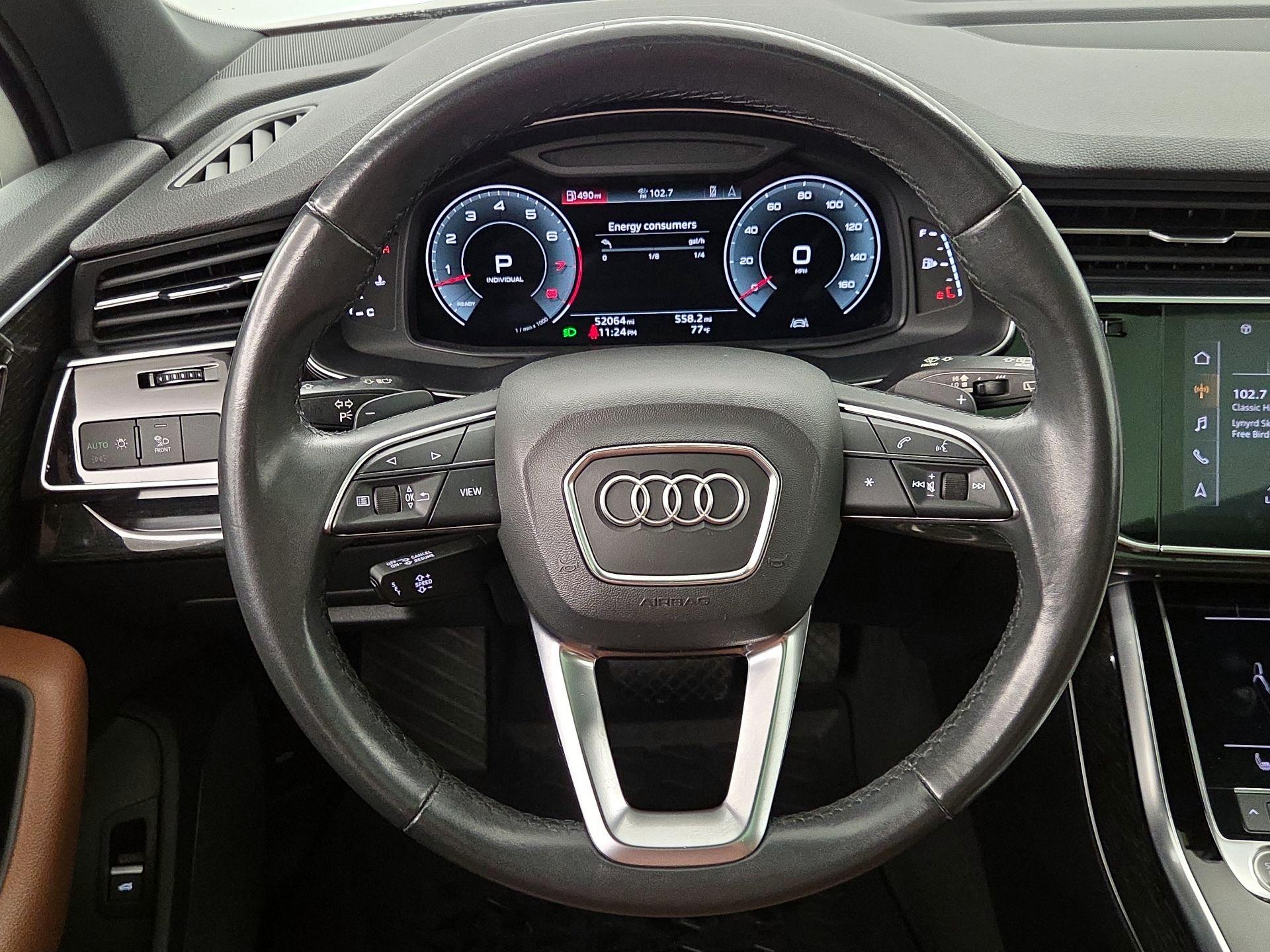 Thumbnail: 2021 Audi Q7 - 10