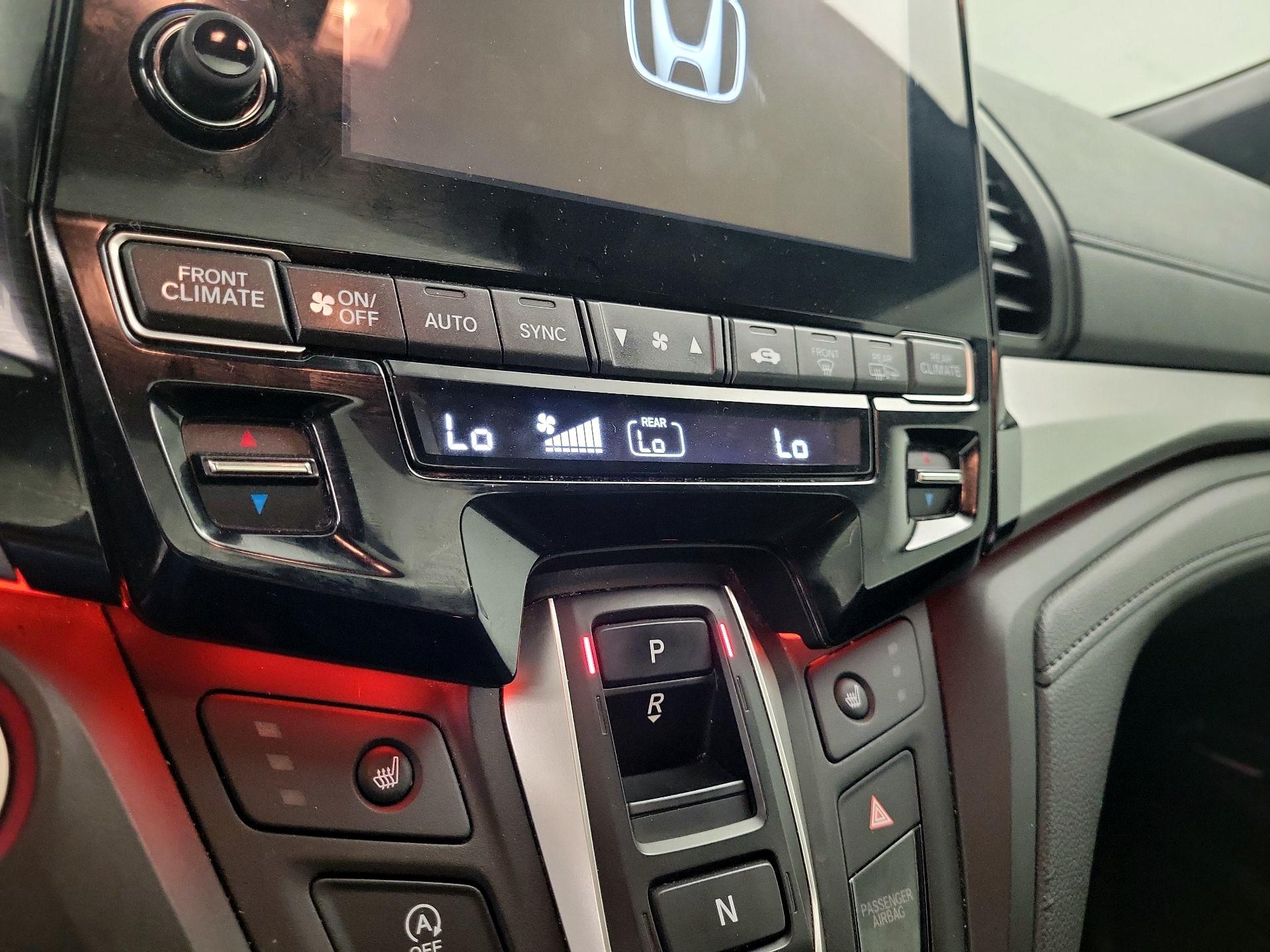 Thumbnail: 2023 Honda Odyssey - 16