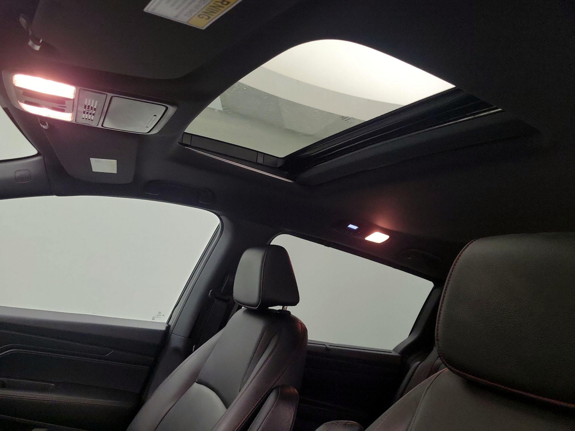 Thumbnail: 2023 Honda Odyssey - 19