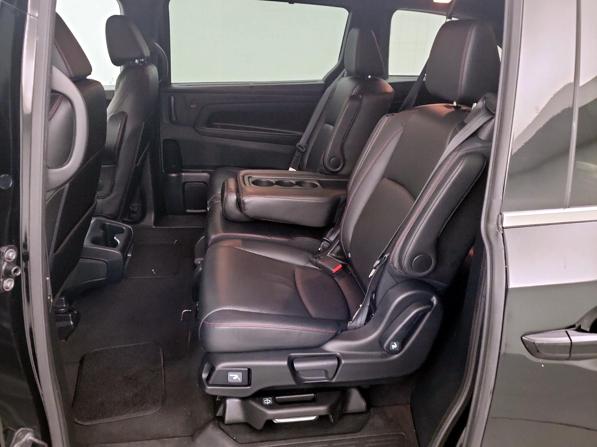 Thumbnail: 2023 Honda Odyssey - 20