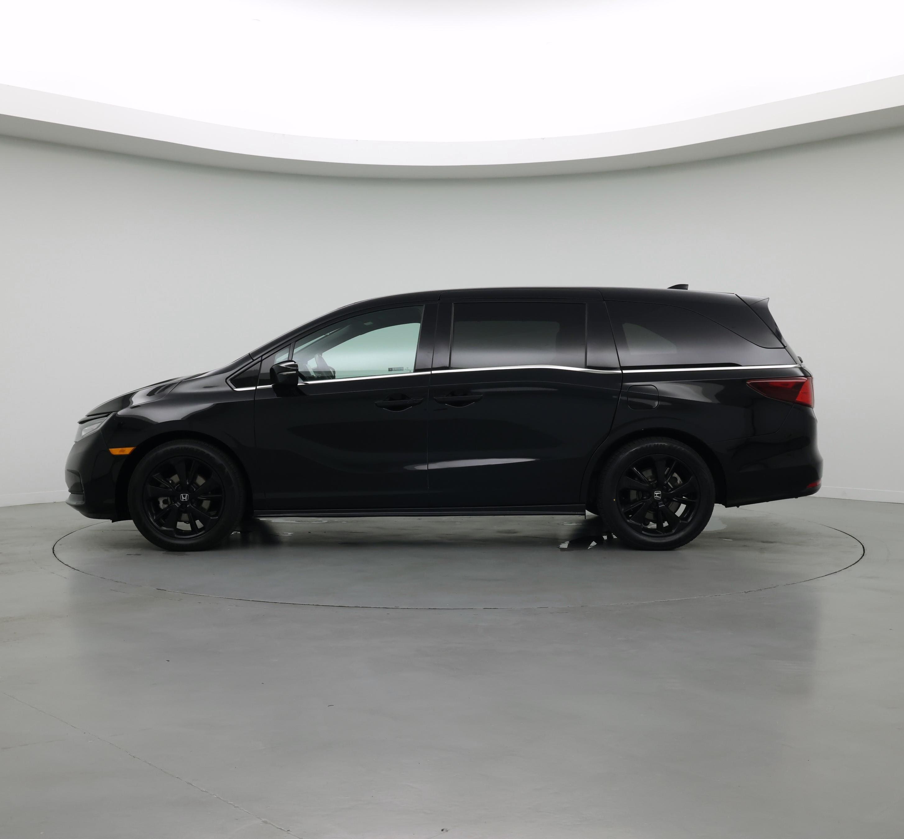Thumbnail: 2023 Honda Odyssey - 3