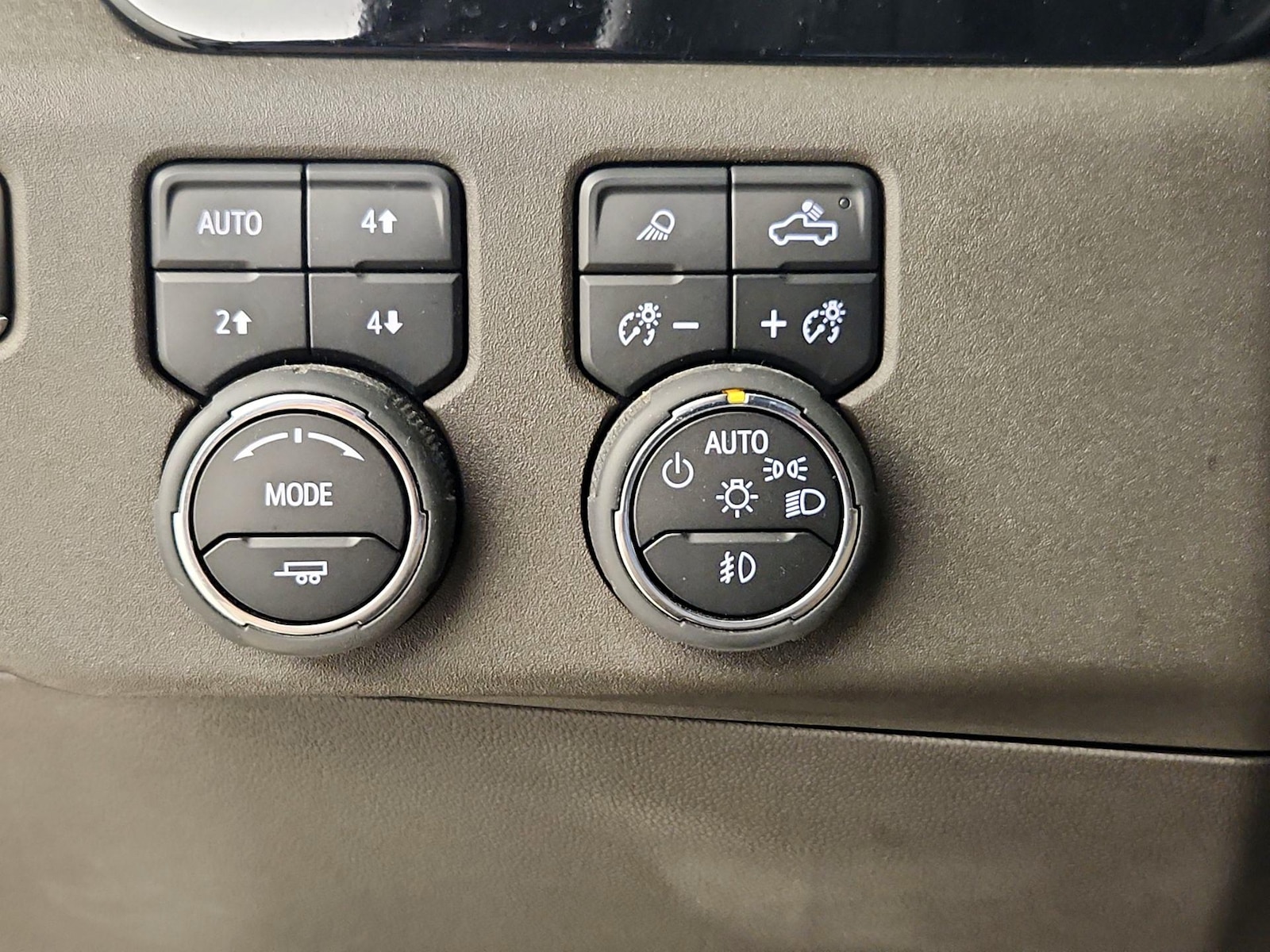 2023 Chevrolet Silverado 1500 LTZ - Photo 14