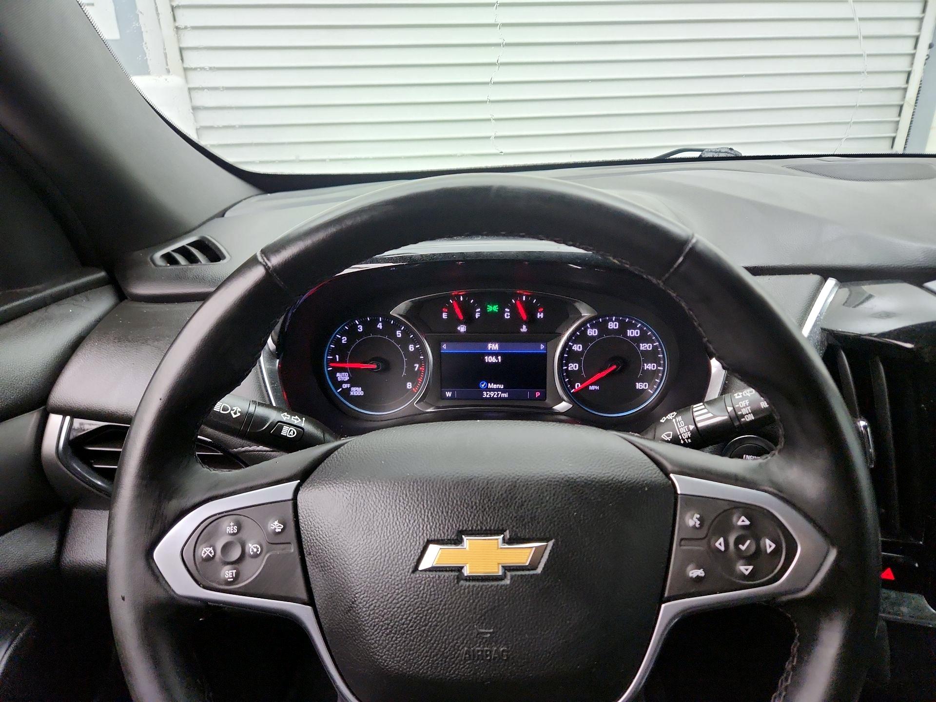 Thumbnail: 2023 Chevrolet Traverse - 10