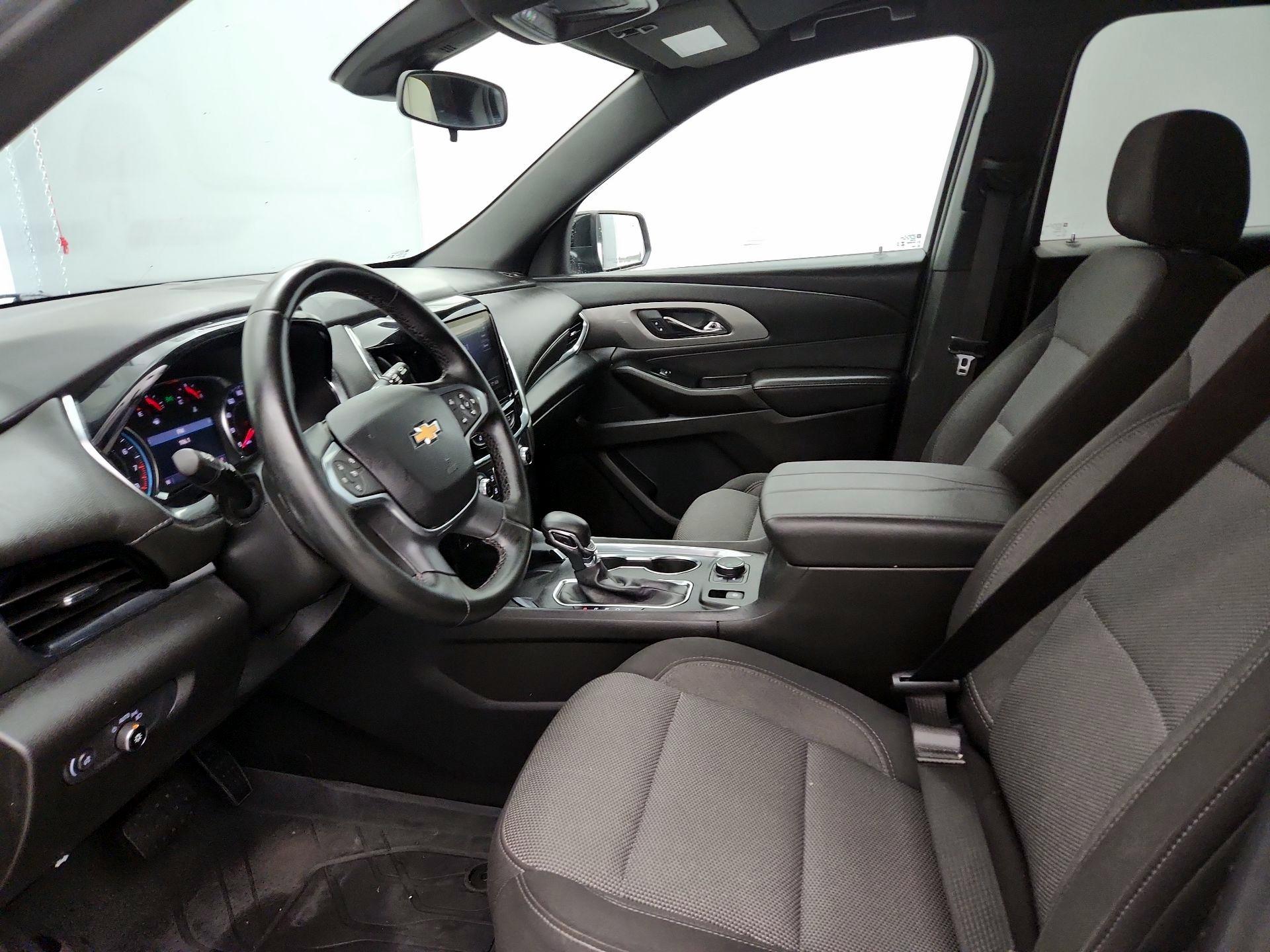 Thumbnail: 2023 Chevrolet Traverse - 11