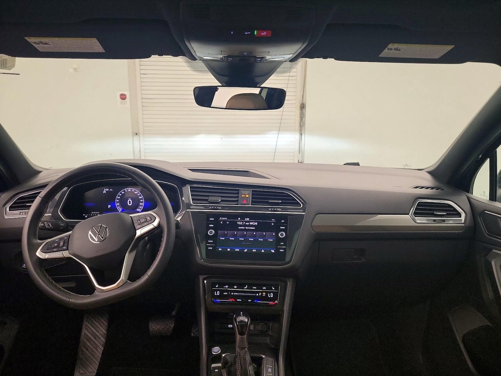 2024 Volkswagen Tiguan SE - Photo 10