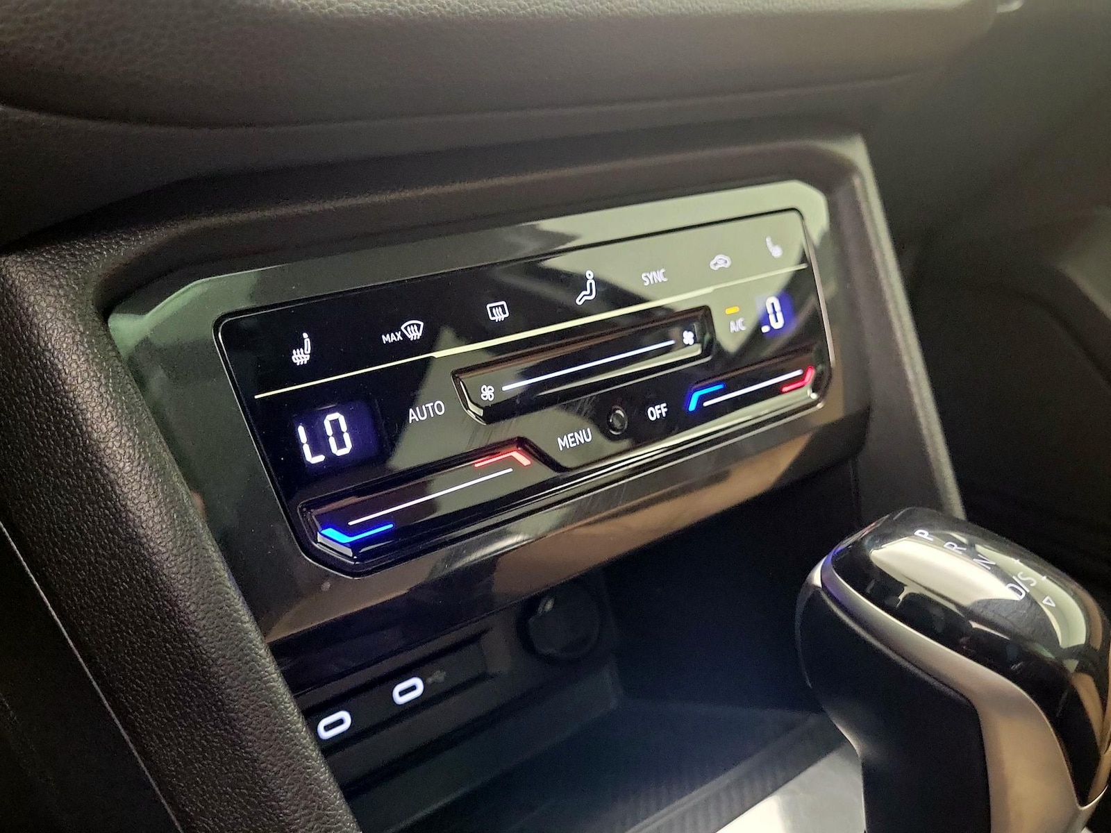 2024 Volkswagen Tiguan SE - Photo 17