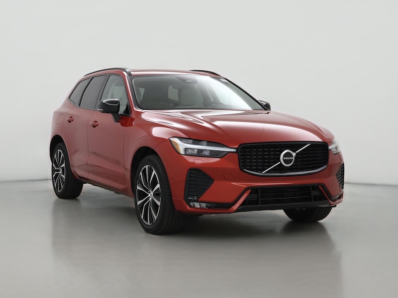 2023 Volvo XC60 B5 Plus Dark Theme