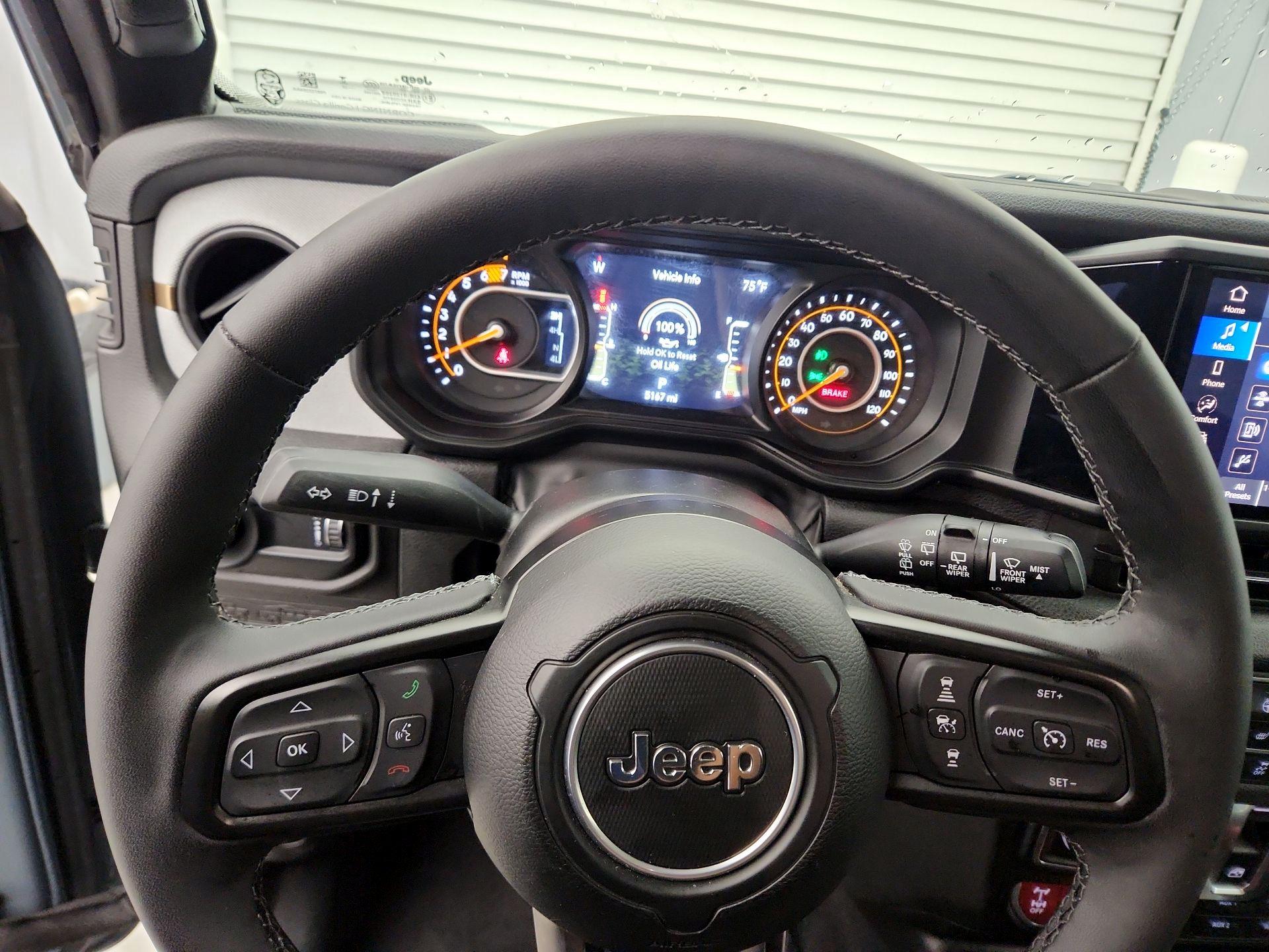 Thumbnail: 2025 Jeep Wrangler - 10