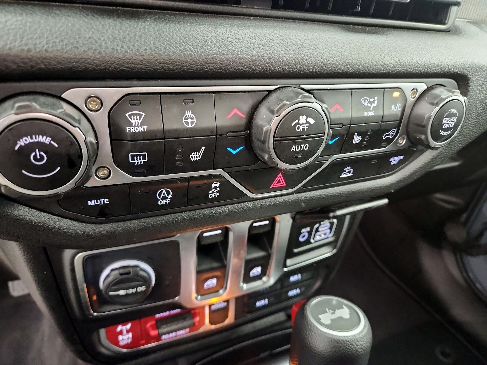 2025 Jeep Wrangler 2-Door Willys - Photo 17