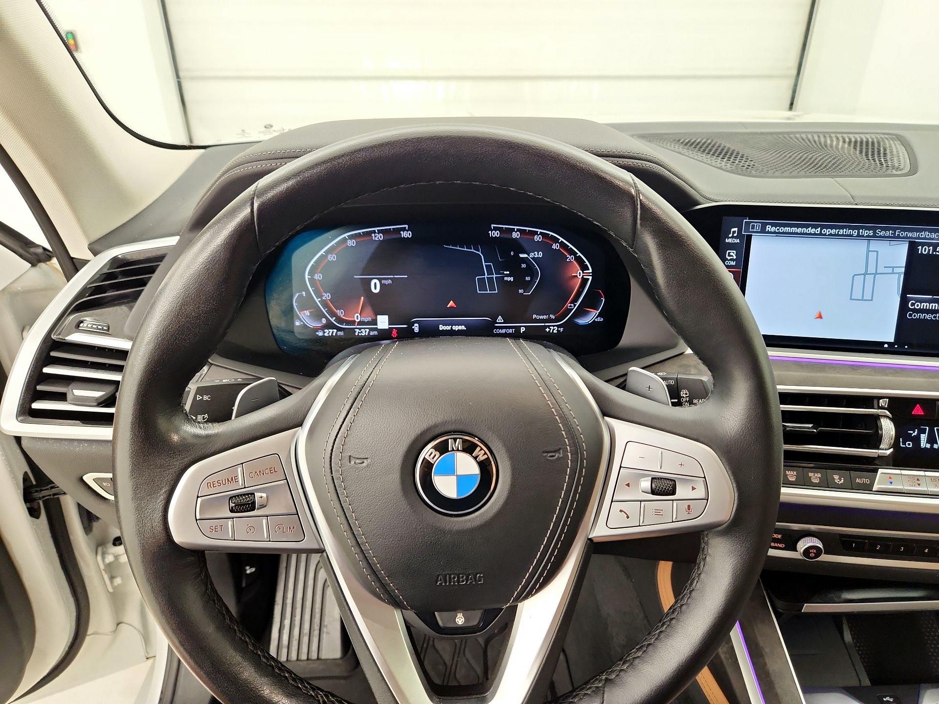 Thumbnail: 2022 BMW X7 - 10