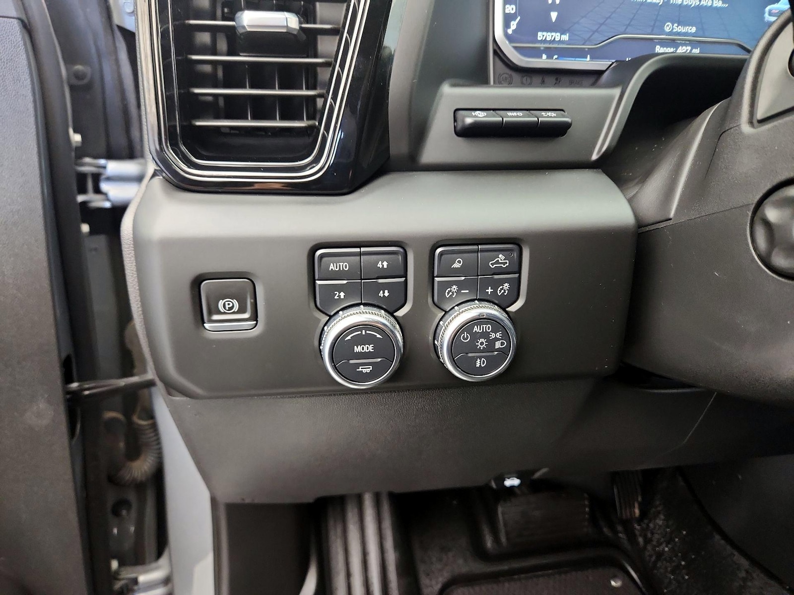 2023 GMC Sierra 1500 AT4 - Photo 14