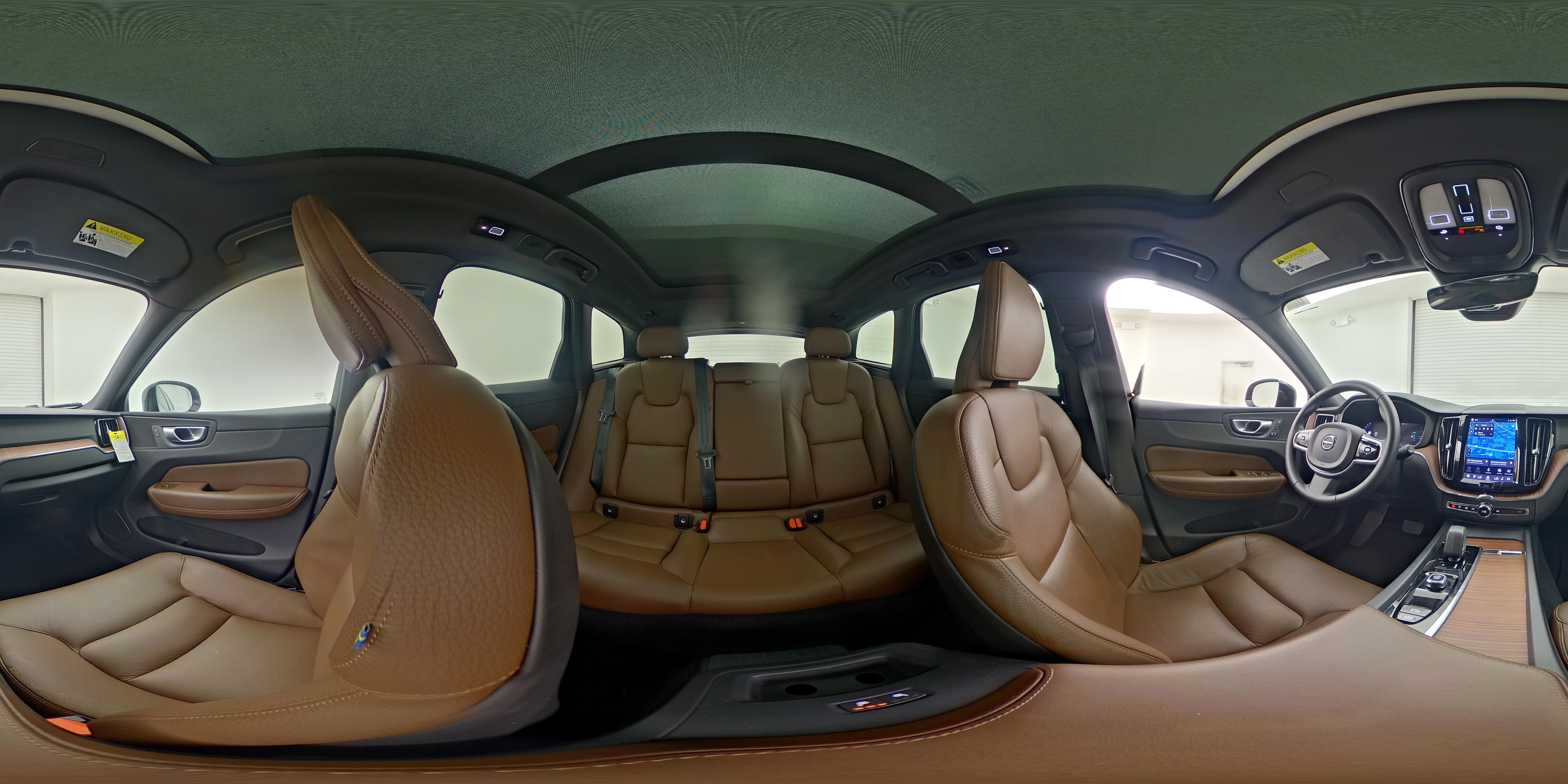2024 Volvo XC60 Plus - Photo 25
